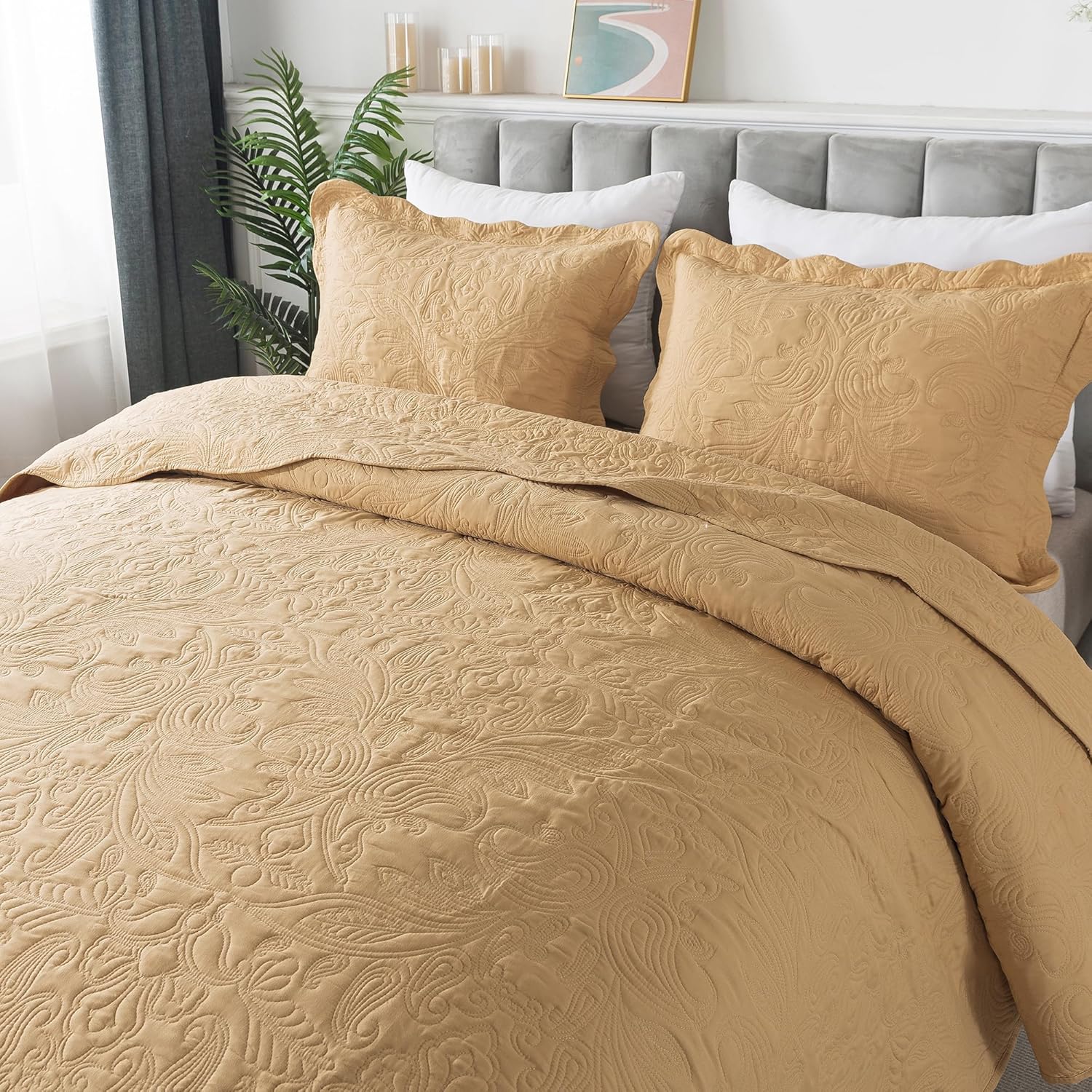 HoneiLife Embroidered Quilt King Size - Lightweight Bedspread Set