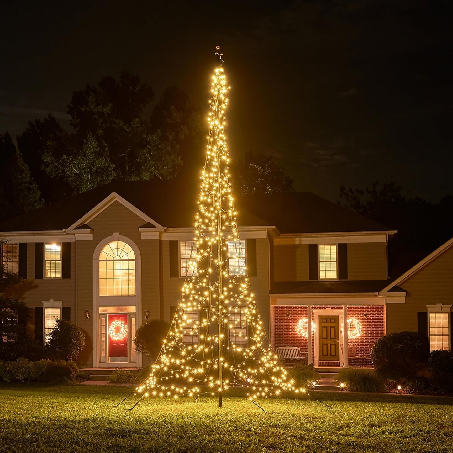 Flagpole LED Christmas Tree - Stunning Outdoor Decorations