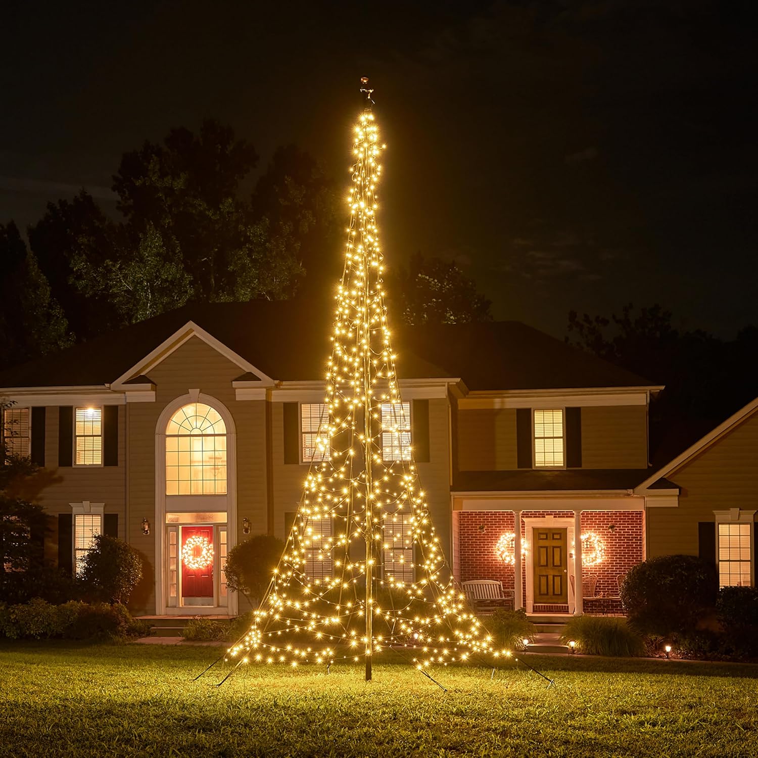 Flagpole LED Christmas Tree - Stunning Outdoor Decorations