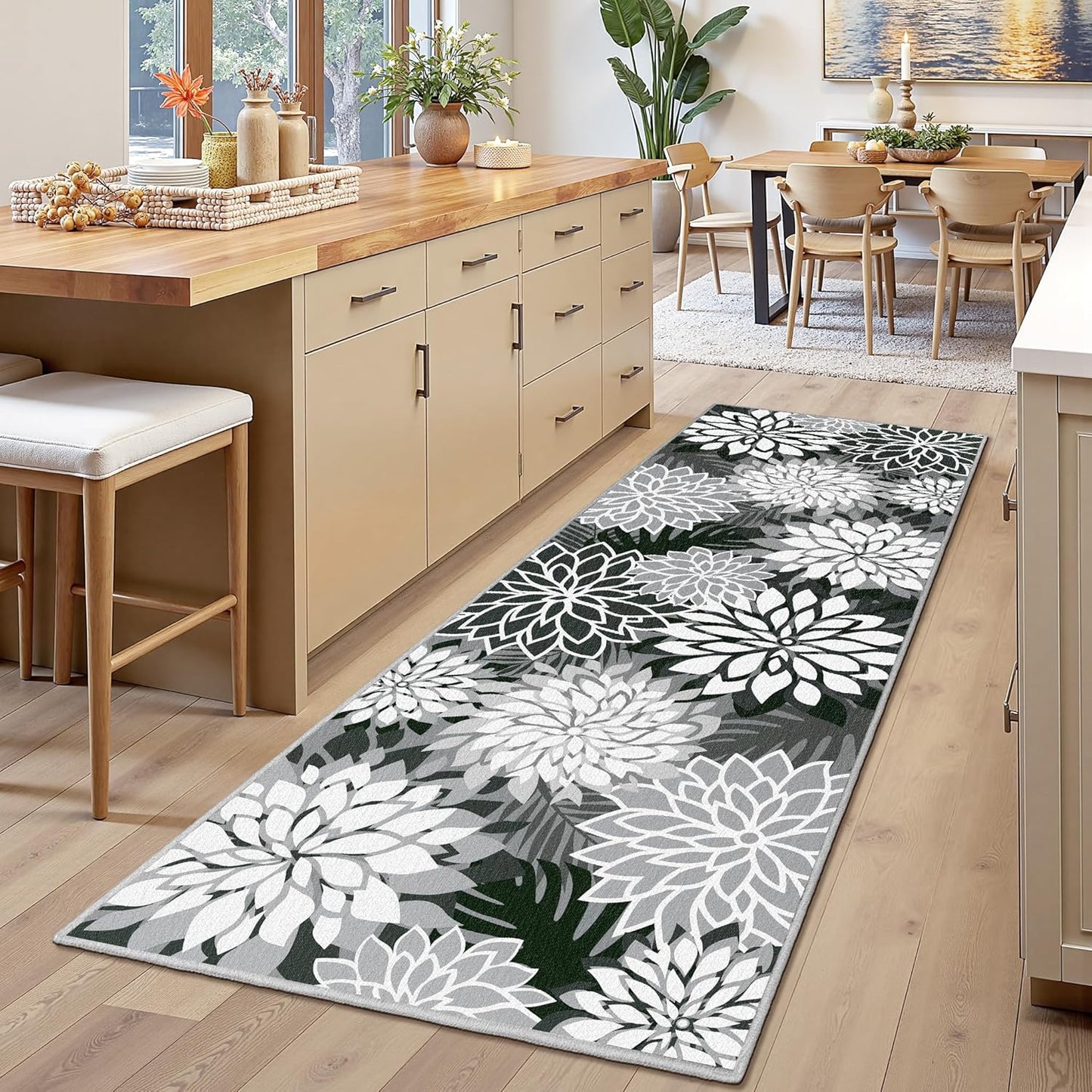 Floral Pattern Washable Area Rug for Indoor Spaces 2x6