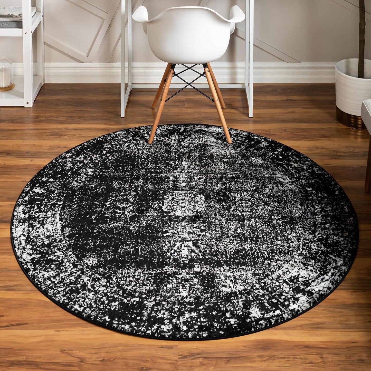 Unique Loom Sofia Collection Area Rug - Casino Design