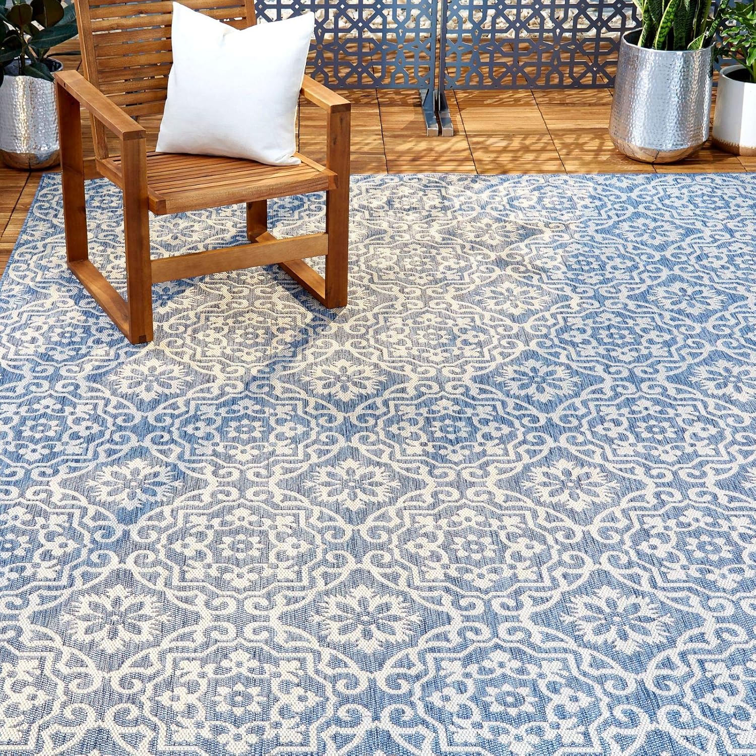 Nicole Miller New York Patio Country Danica Geometric Area Rug