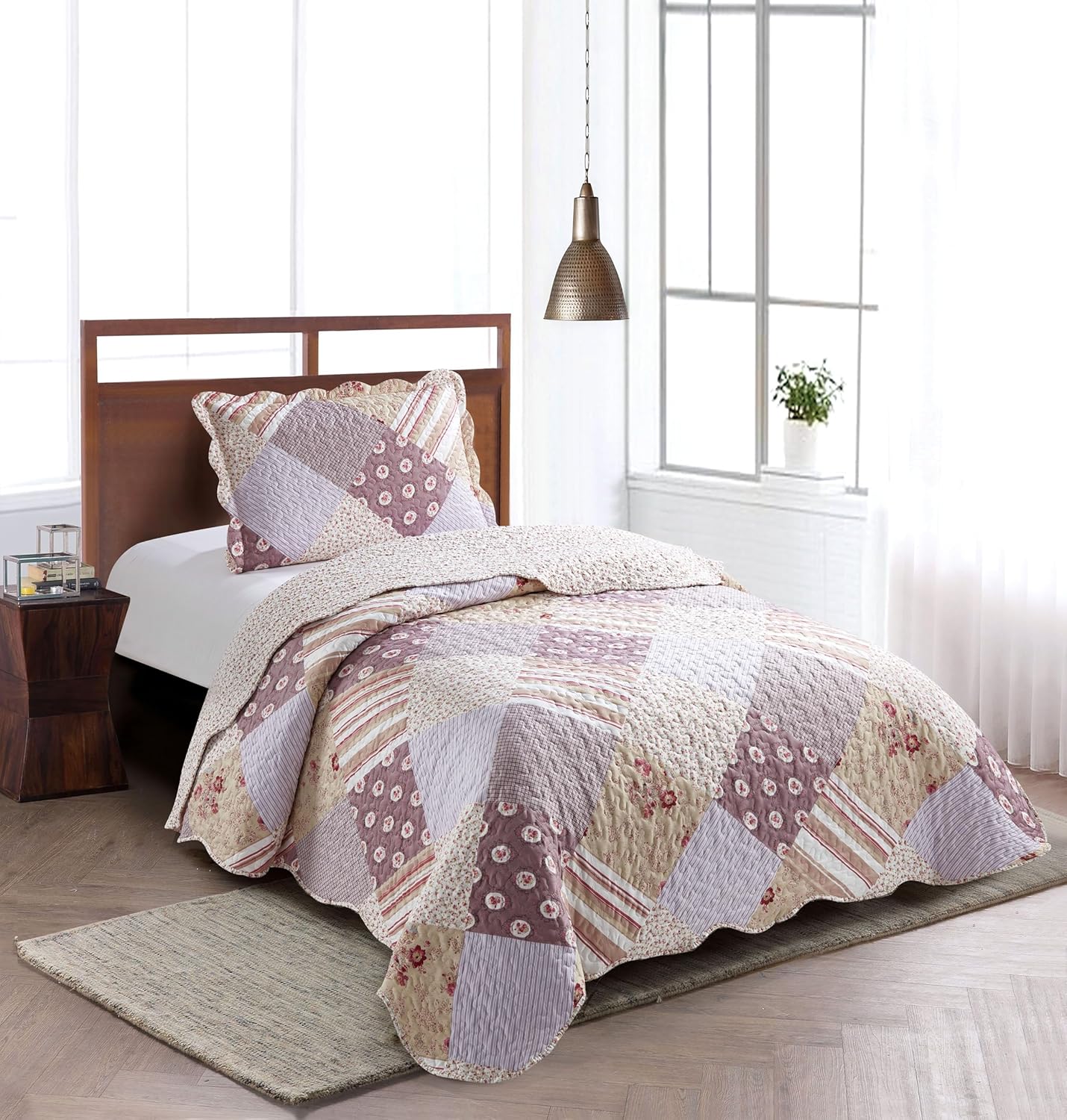 Brilliant Sunshine Pink Rosette and Stripes Twin Quilt Set Review