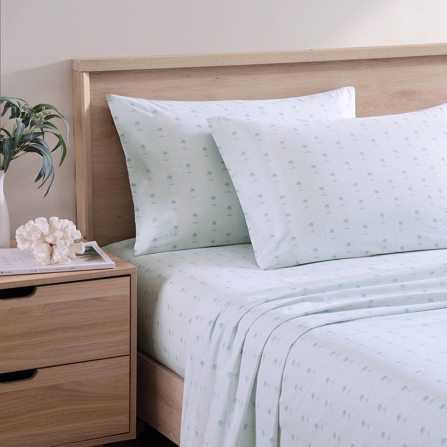 Tommy Bahama Queen Sheets Set for Crisp and Cool Bedding