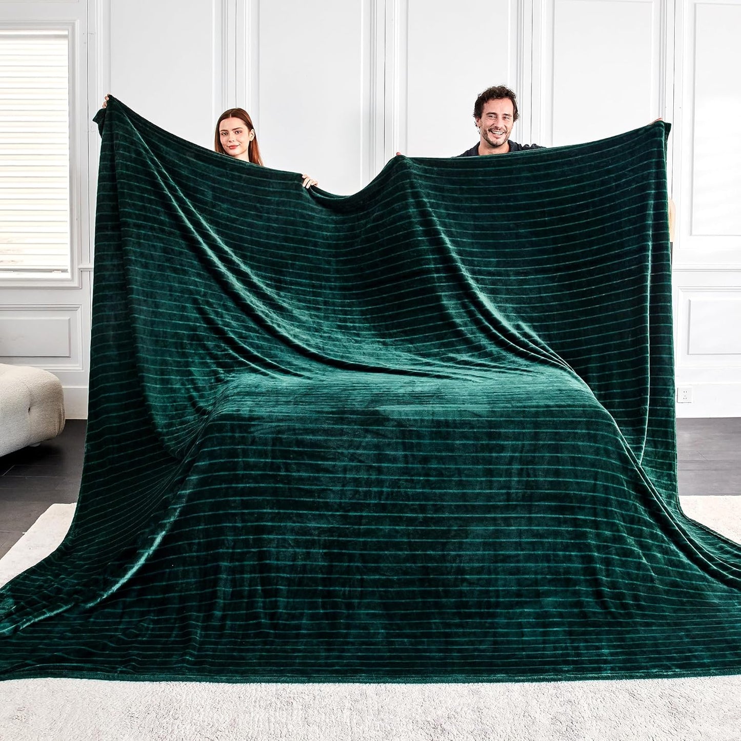 Extra Large 120x120 Inch Cozy Fleece Blanket for All Seasons