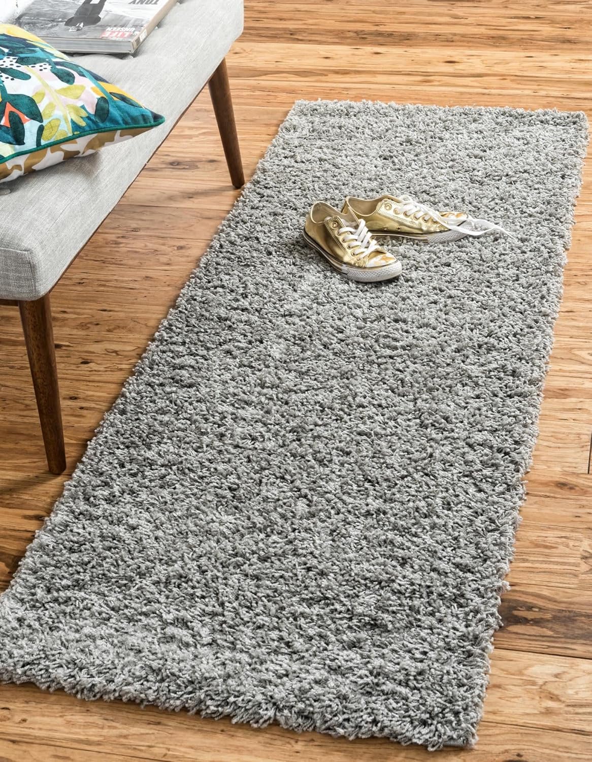 Unique Loom Solid Shag Collection Area Rug for Cozy Spaces