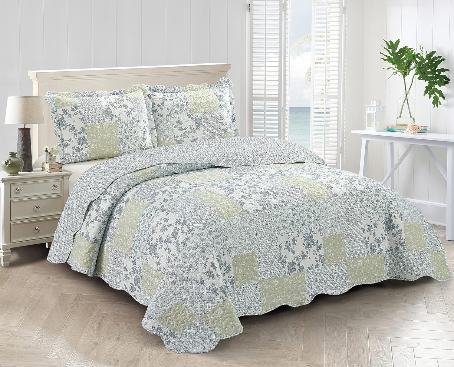 Brilliant Sunshine Multi Blue and Beige Floral Quilt Set