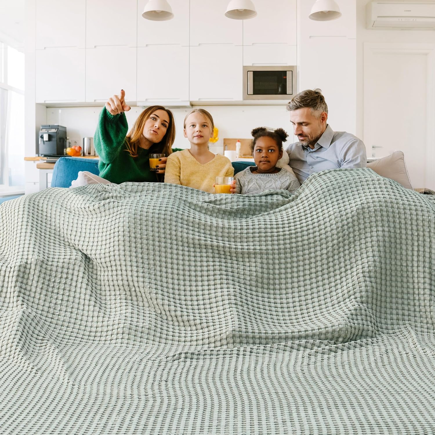 Bedsure Cooling Cotton Waffle Oversized King Blanket Review