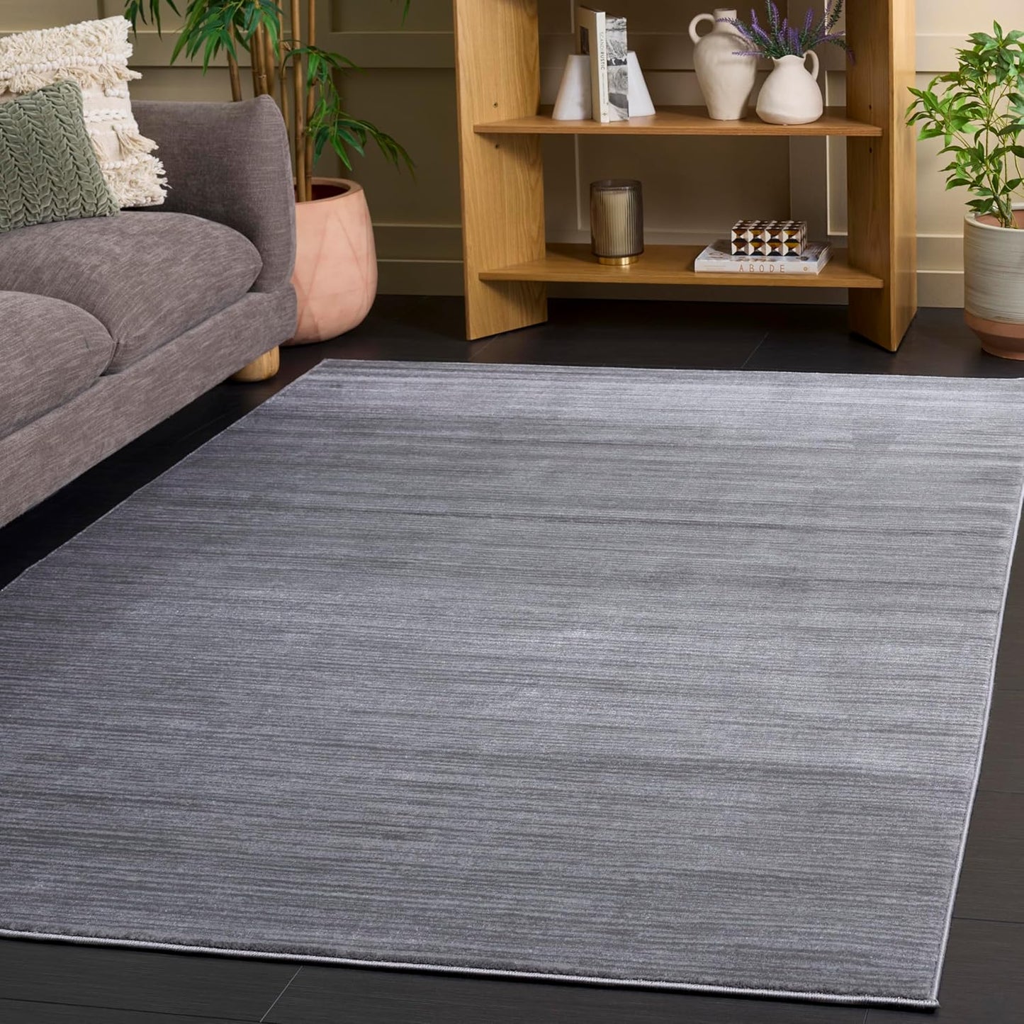 SAFAVIEH Vision Collection Accent Rug - Modern Ombre Design