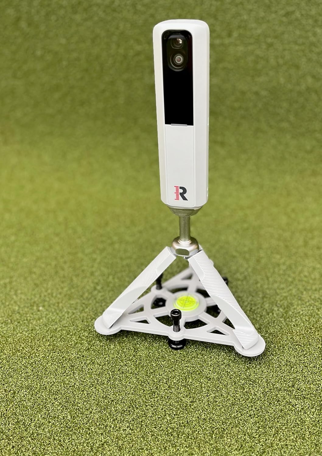 Accurate Swing Data Elevate with MLM2Pro Stand