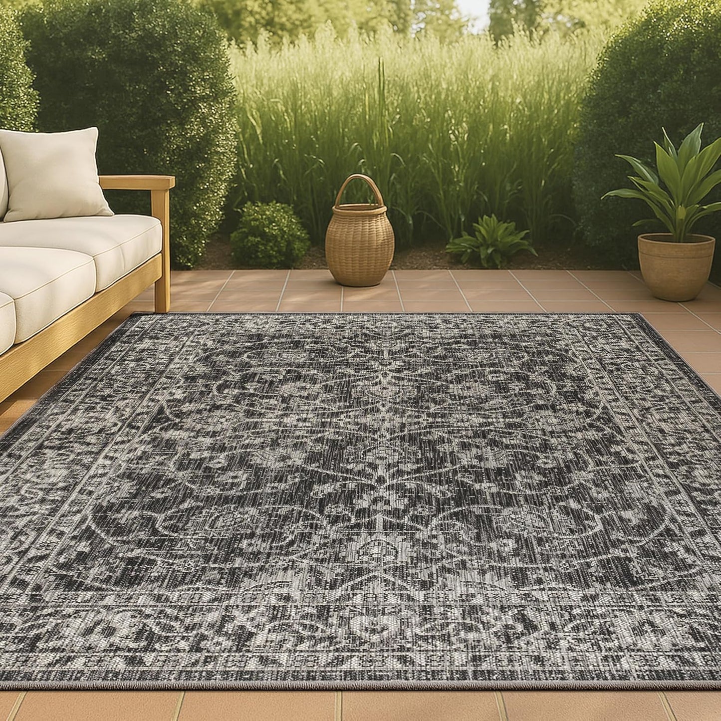 Vine and Border Indoor Outdoor Area Rug 4X6 for High Traffic