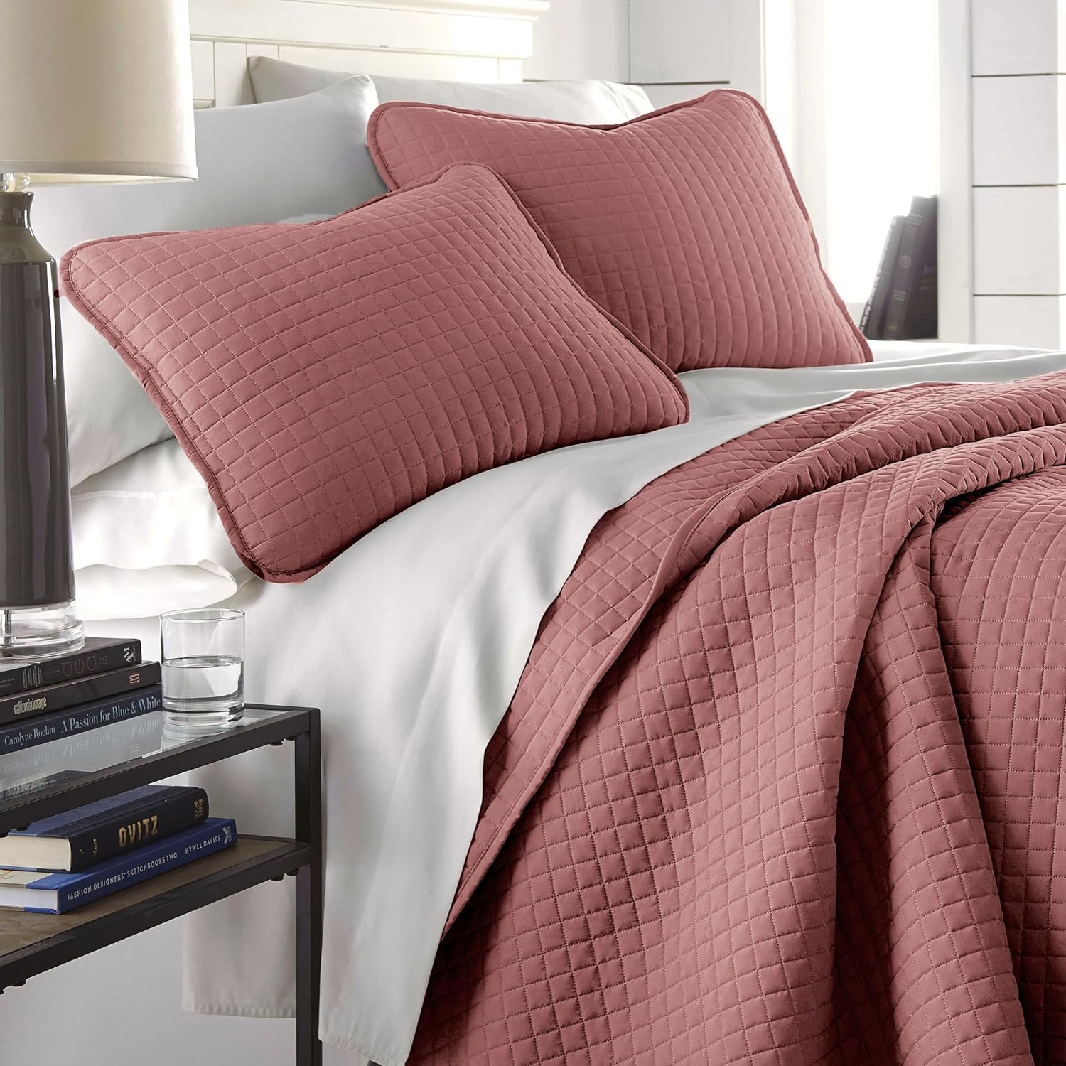 Queen/Full Size Quilt Bedding Set for Cozy Bedroom Makeover
