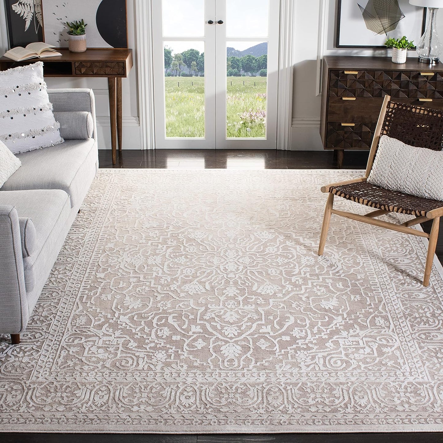 SAFAVIEH Reflection Collection Area Rug - Vintage Distressed Design