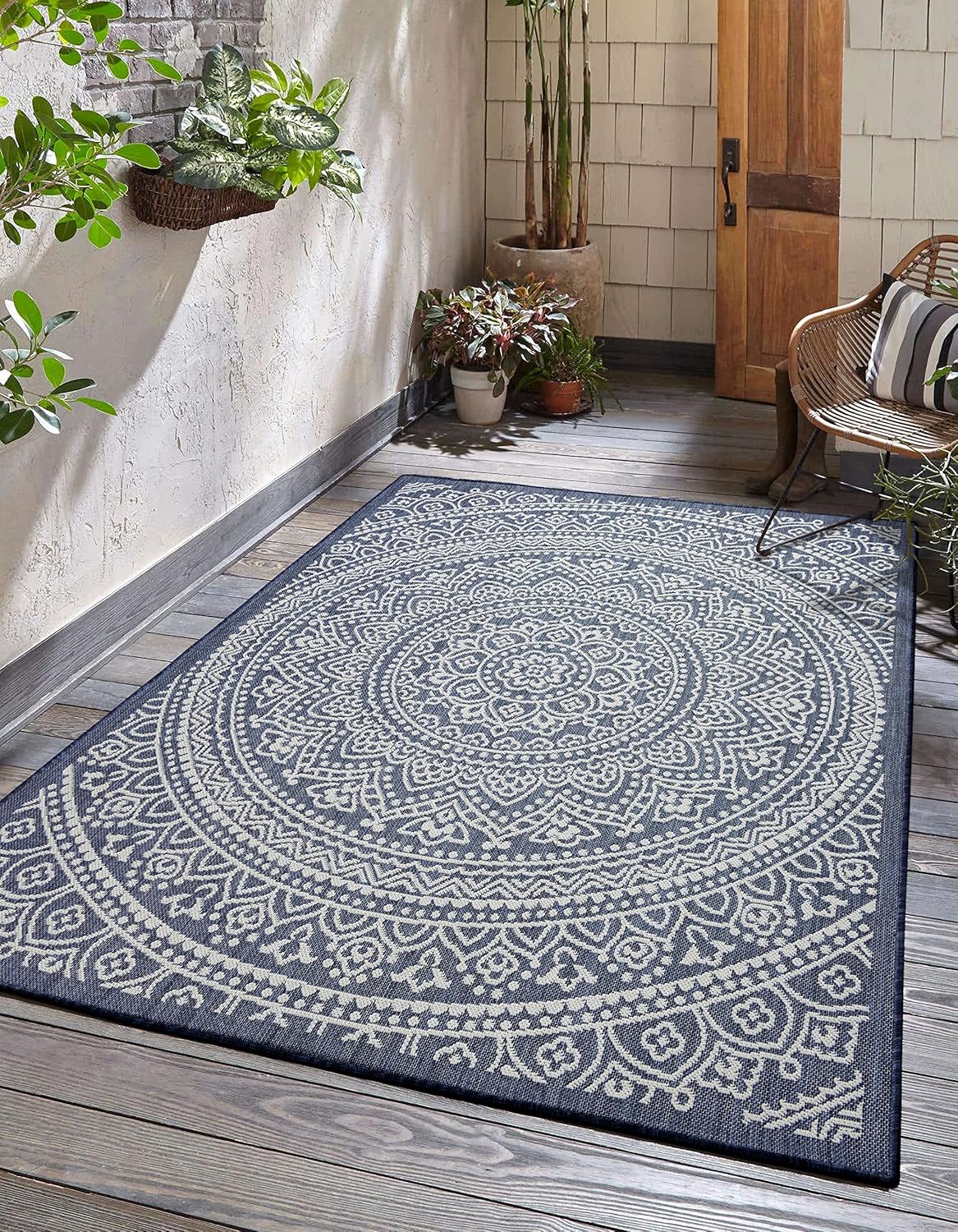 Adiva Rugs Outdoor Indoor Area Rug for All Seasons and Spaces