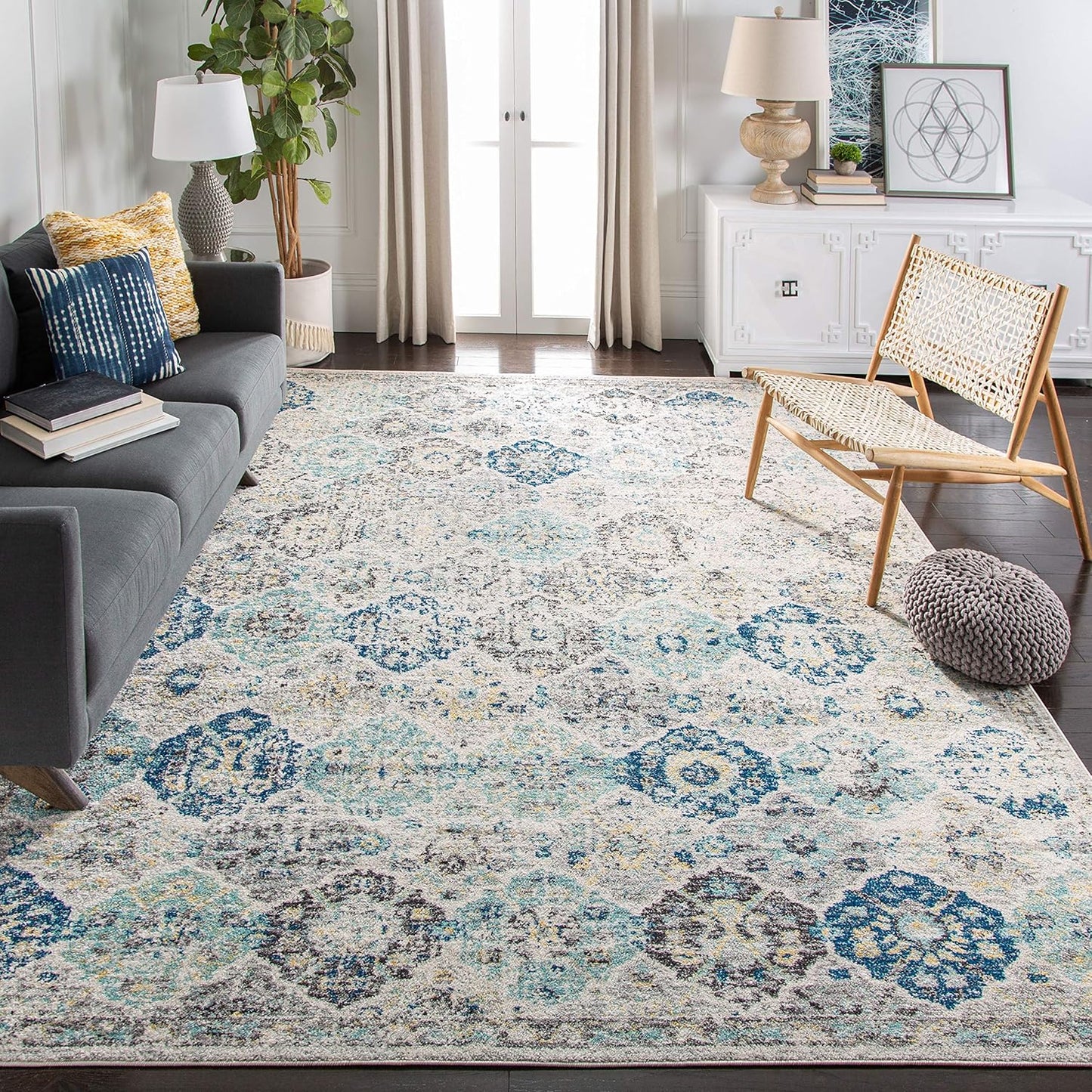 SAFAVIEH Madison Collection Area Rug - Stylish & Durable Design