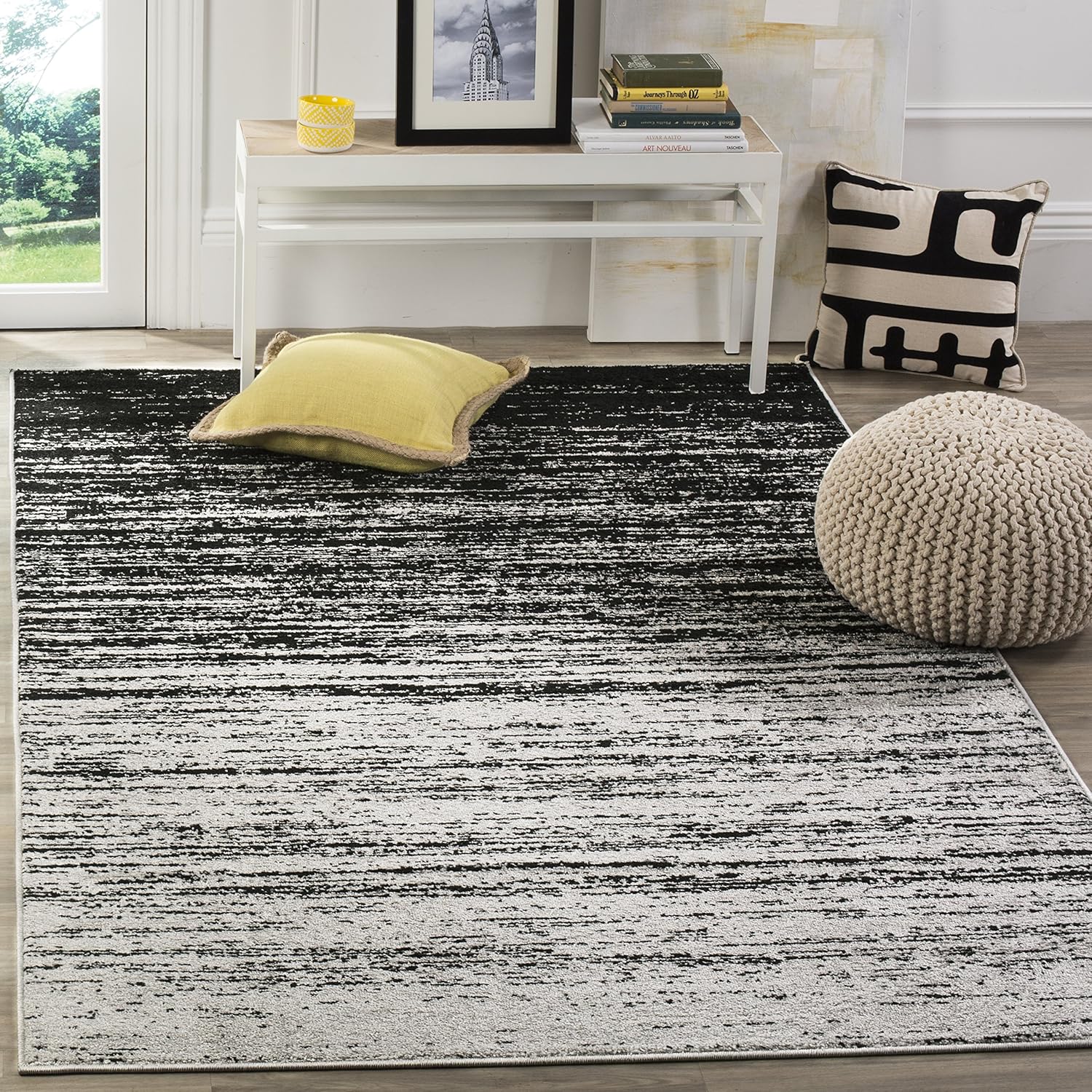 SAFAVIEH Adirondack Collection Area Rug - Modern Ombre Design