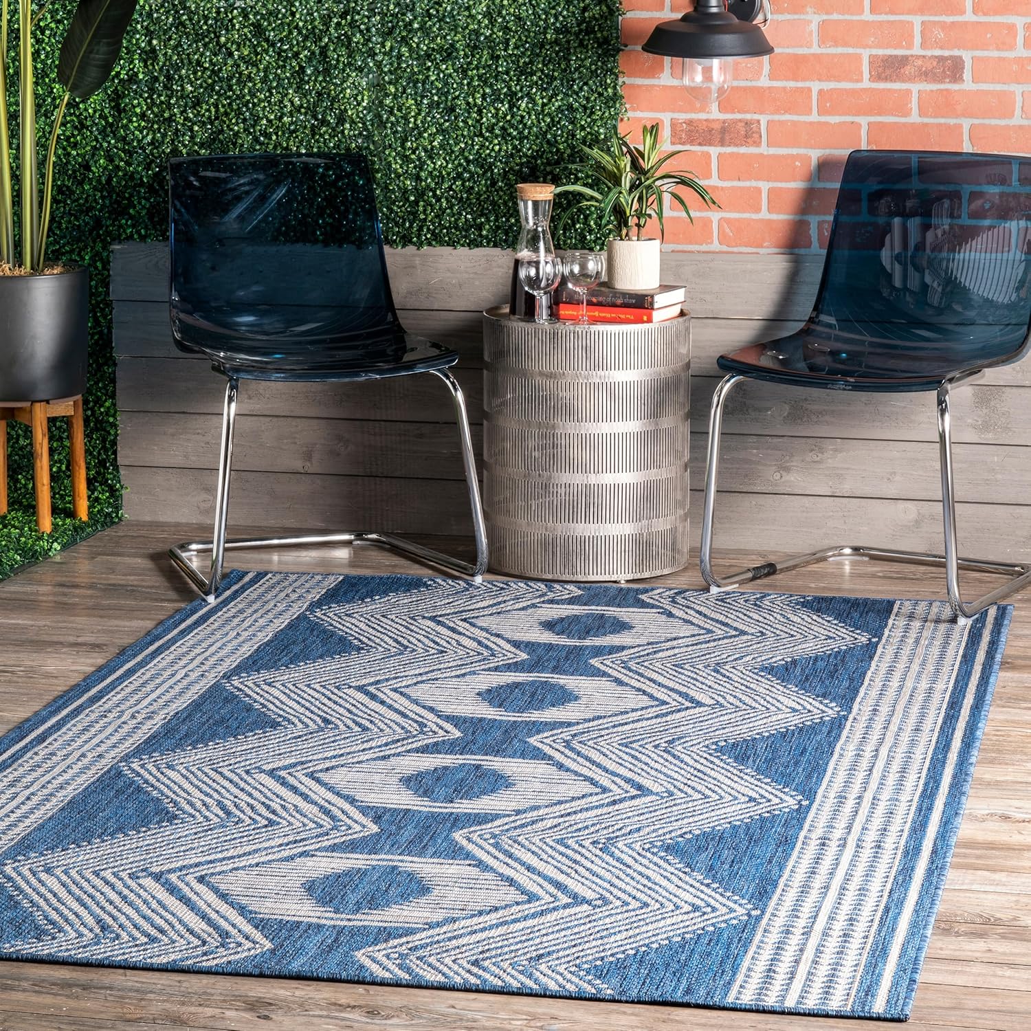 nuLOOM 4ft x 6ft Outdoor Tribal Geometric Area Rug for Patio