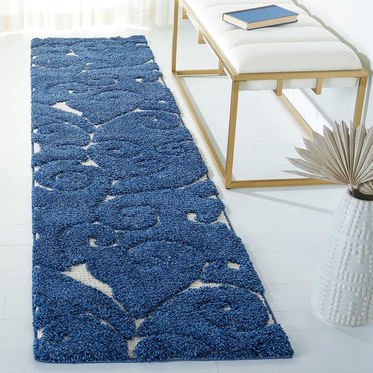 SAFAVIEH Florida Shag Runner Rug - Non-Shedding & Easy Care