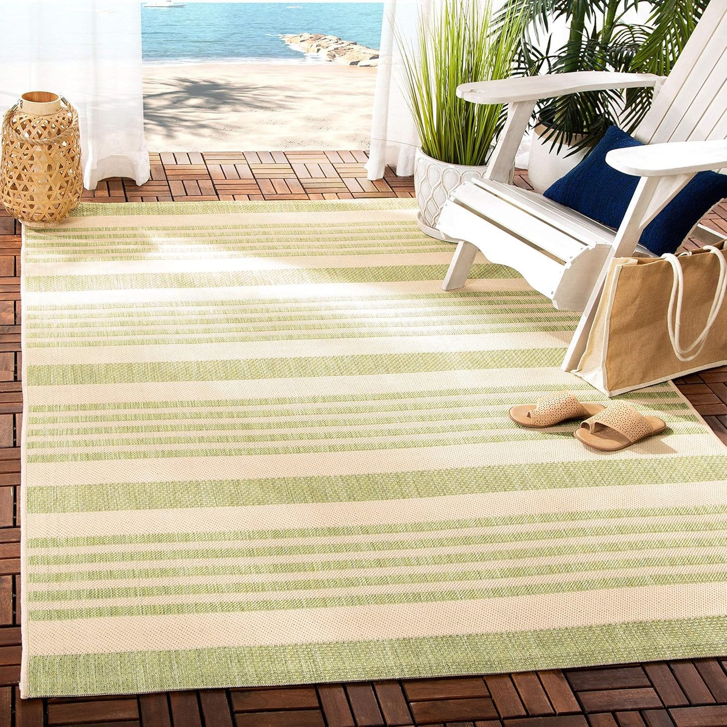 SAFAVIEH Courtyard Collection Area Rug - Stylish & Durable