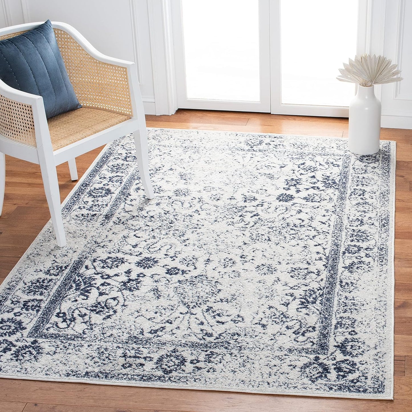 SAFAVIEH Adirondack Collection Accent Rug - Durable & Stylish