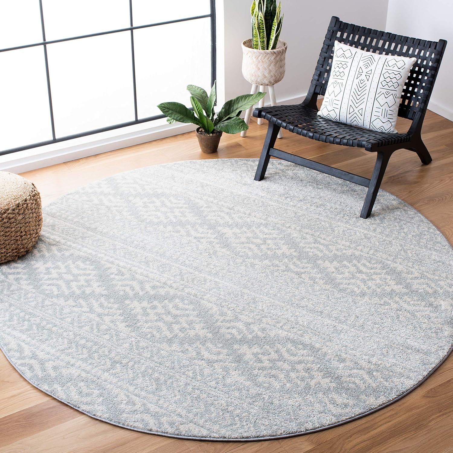 SAFAVIEH Tulum Collection Area Rug - 9ft Round, Light Grey