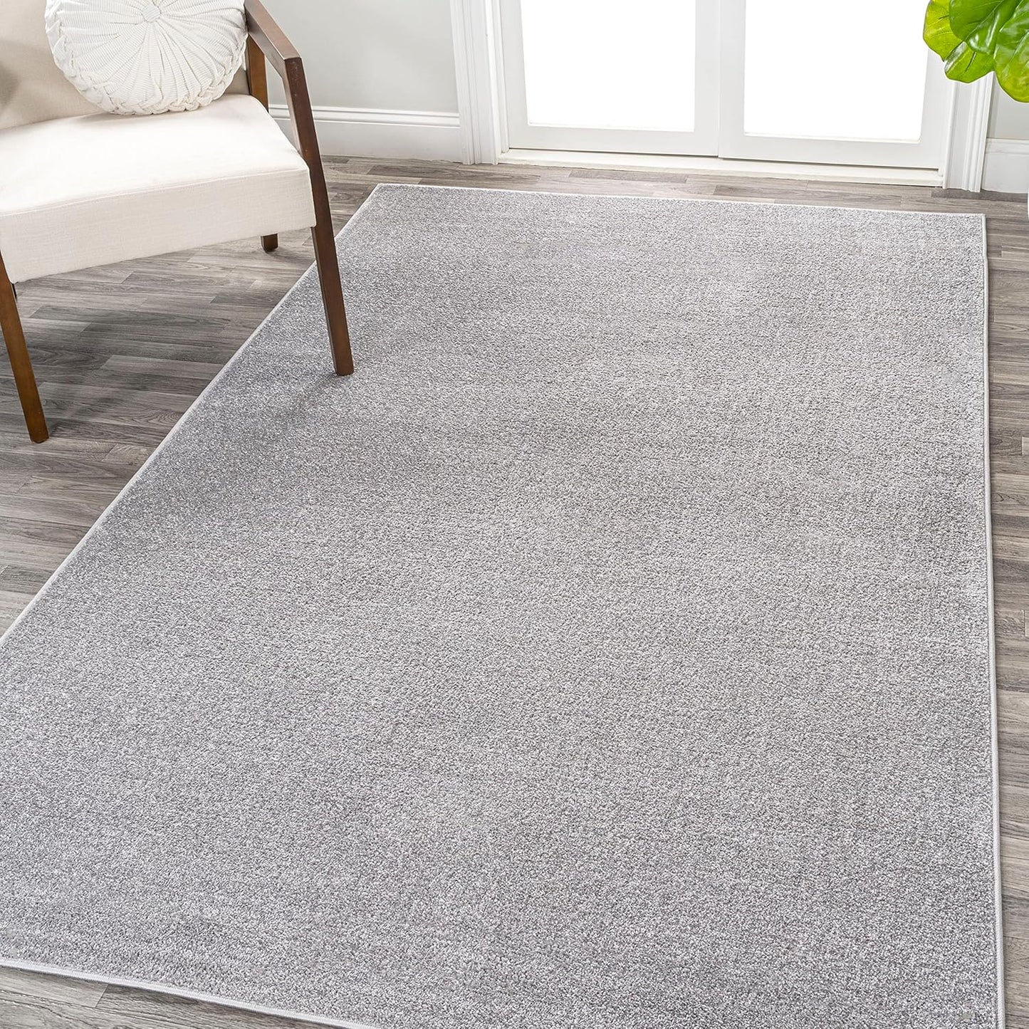 Haze Solid Low-Pile Light Gray Indoor Area Rug for Home