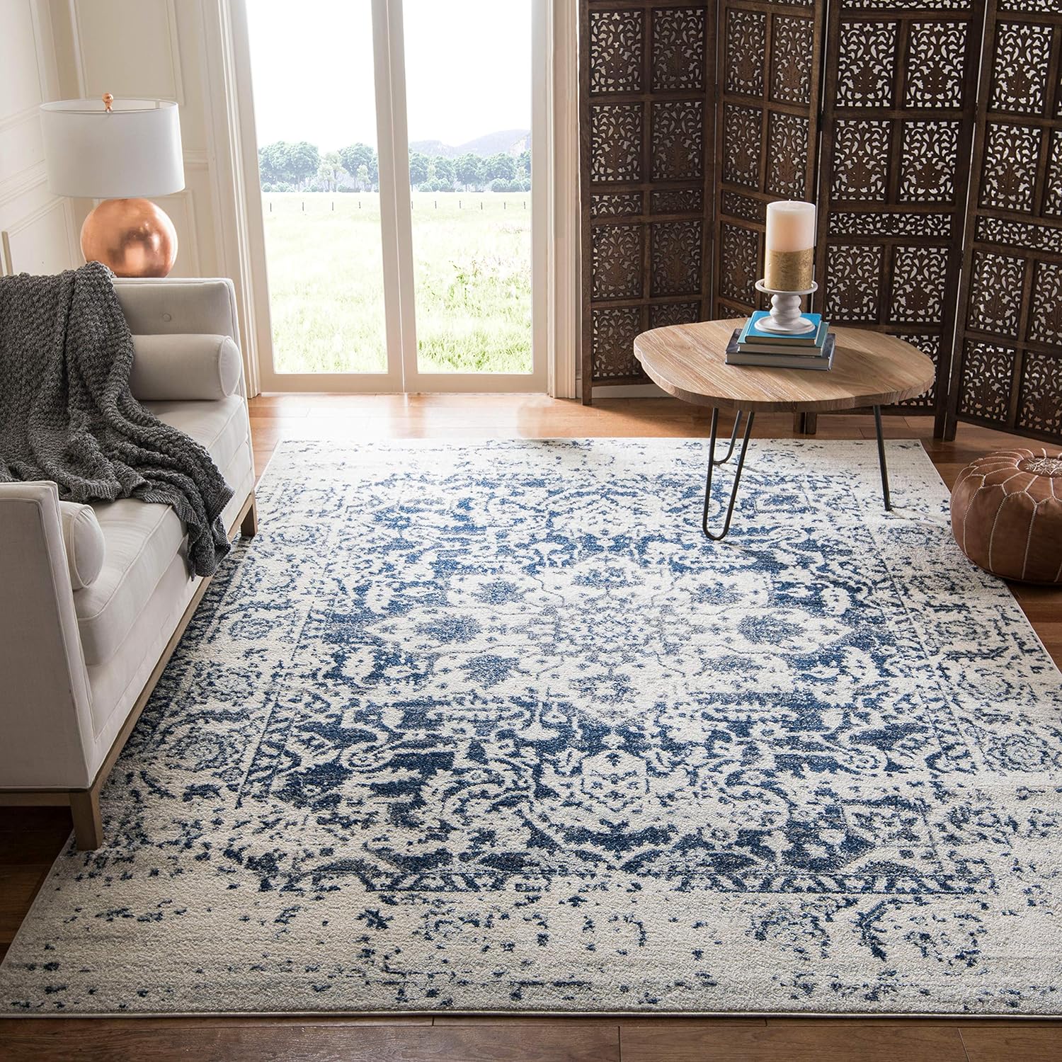 SAFAVIEH Madison Collection Area Rug - Stylish and Durable Design