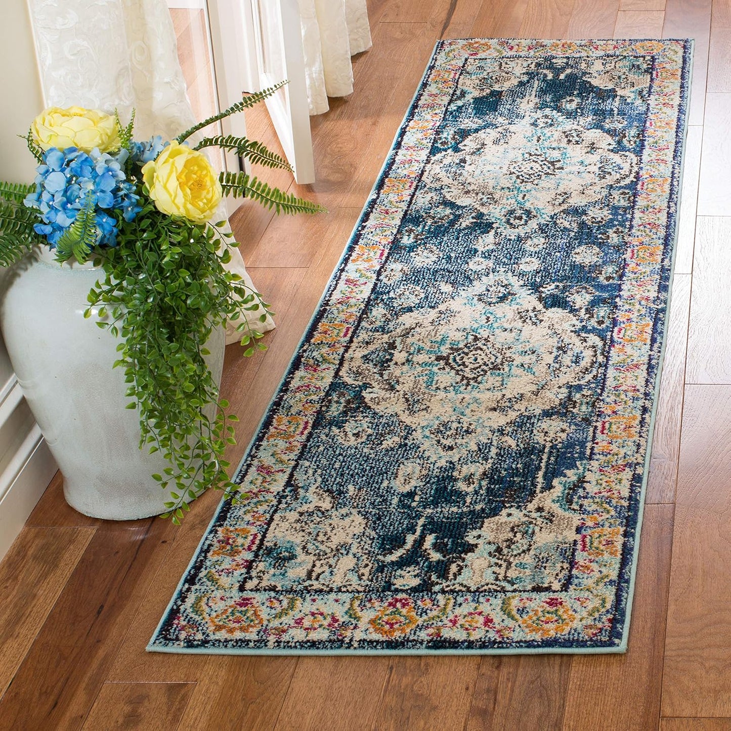 SAFAVIEH Monaco Collection Runner Rug - Stylish & Durable Design
