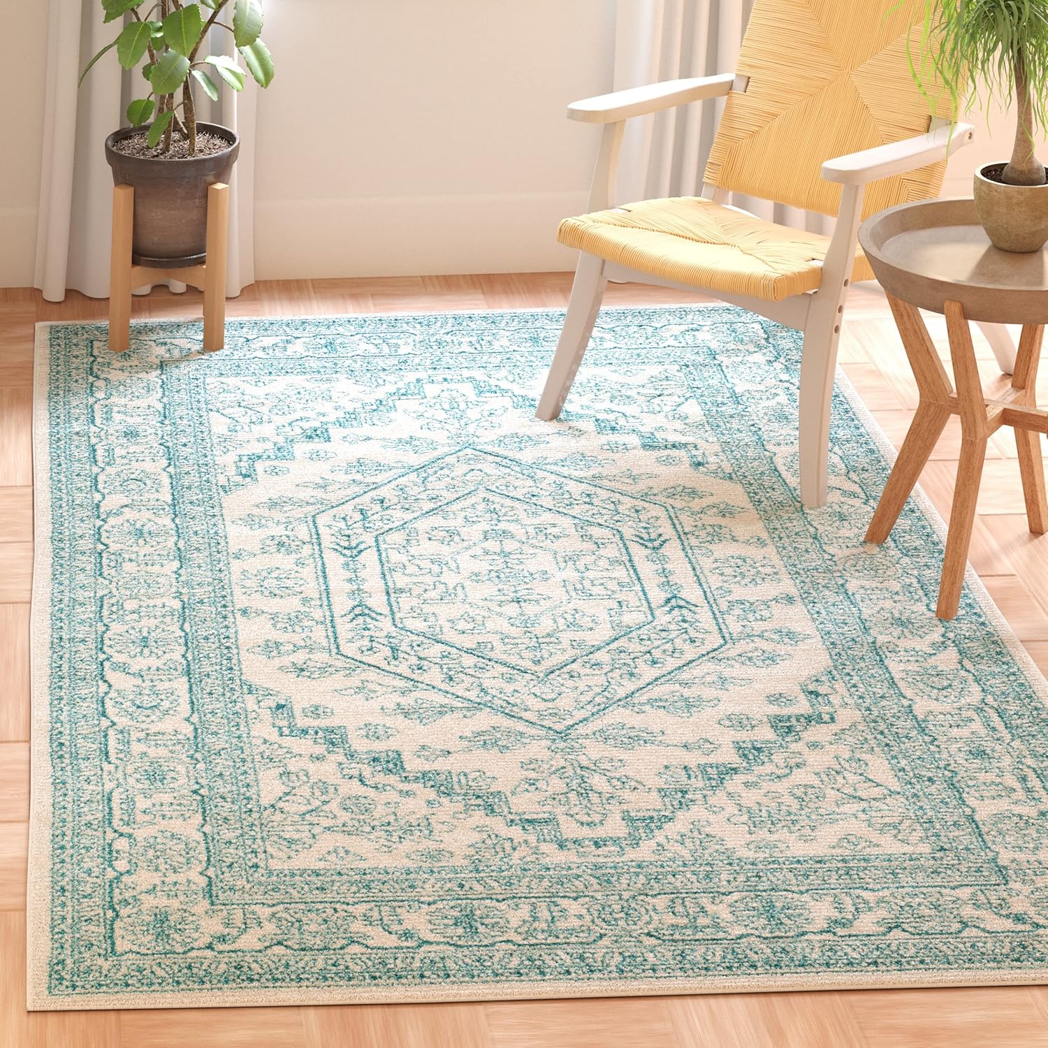SAFAVIEH Adirondack Collection Accent Rug - Stylish and Durable
