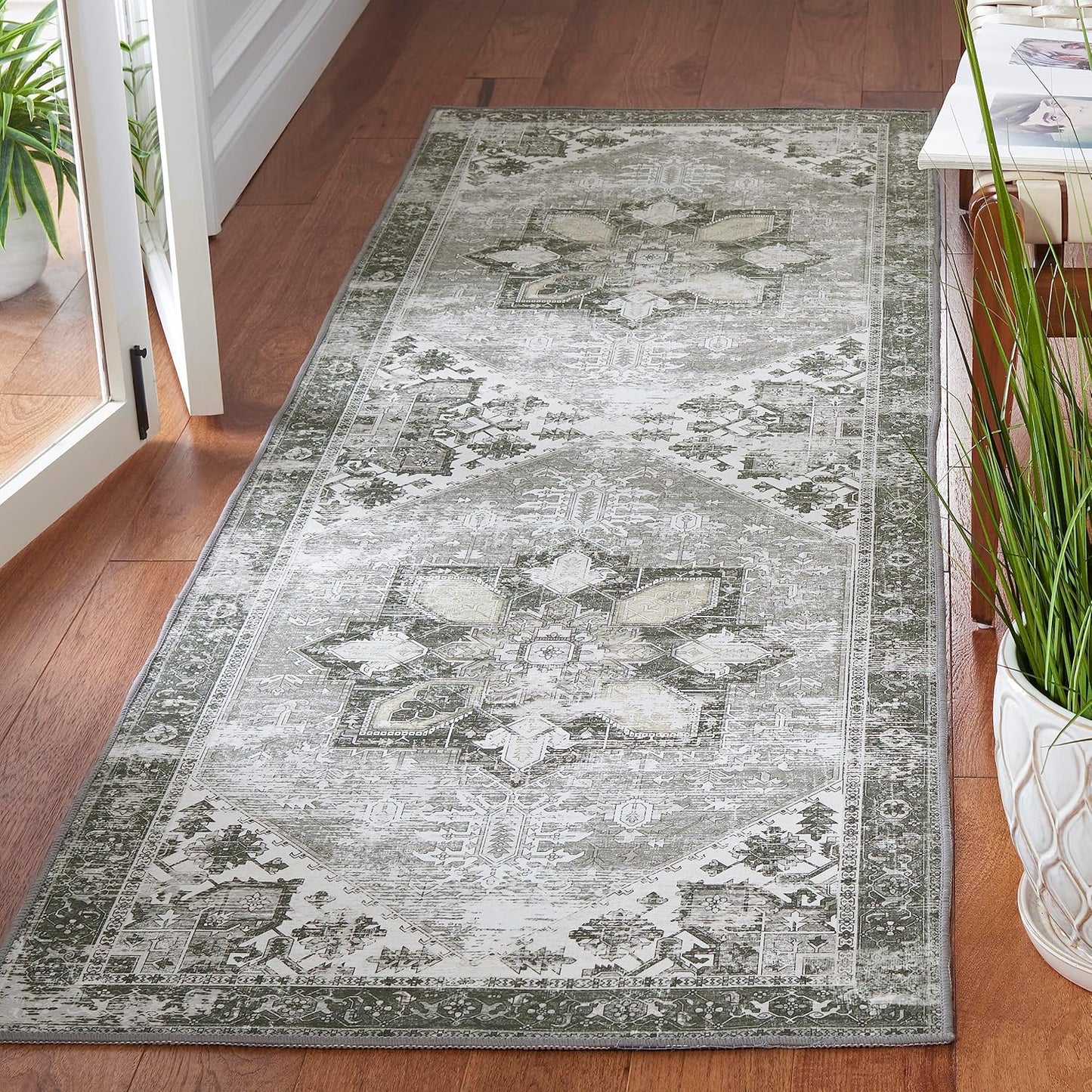 SAFAVIEH Washable Rug Tucson Collection Runner for High Traffic