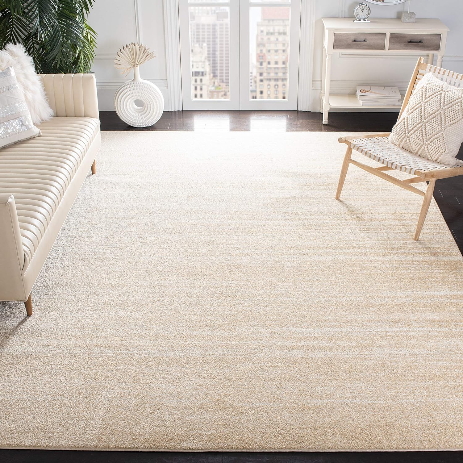 SAFAVIEH Adirondack Collection Area Rug - Modern Ombre Design