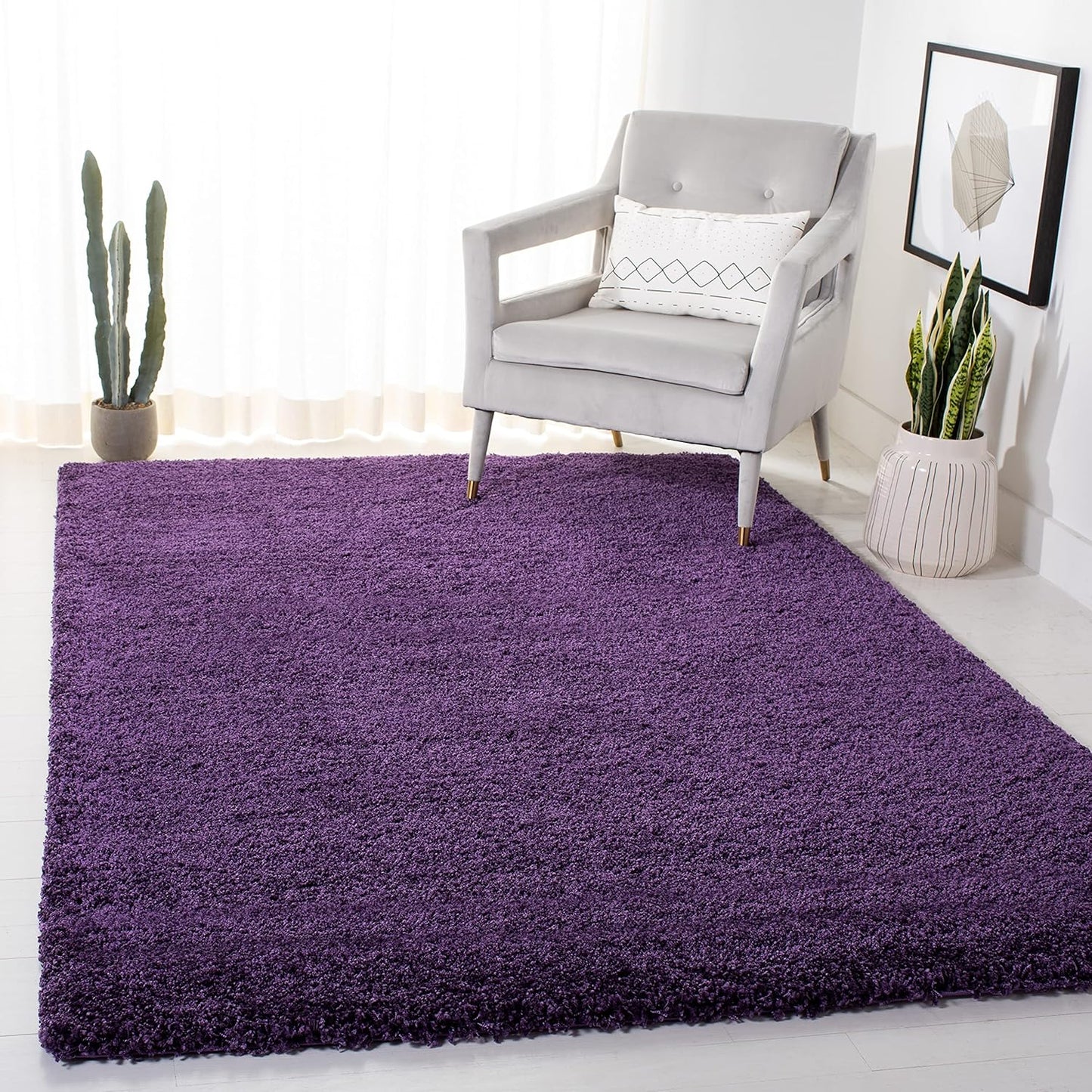 SAFAVIEH Milan Shag Accent Rug - Plush 4ft x 6ft Purple Design