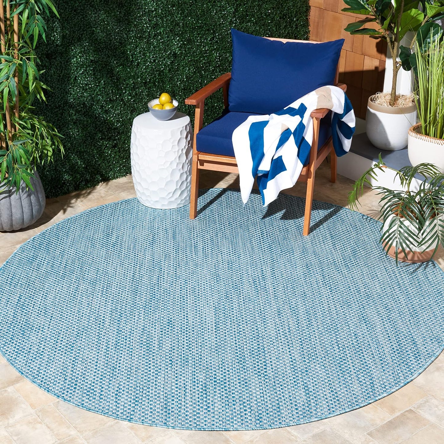 SAFAVIEH Courtyard Collection 4ft Round Aqua/Grey Indoor Mat