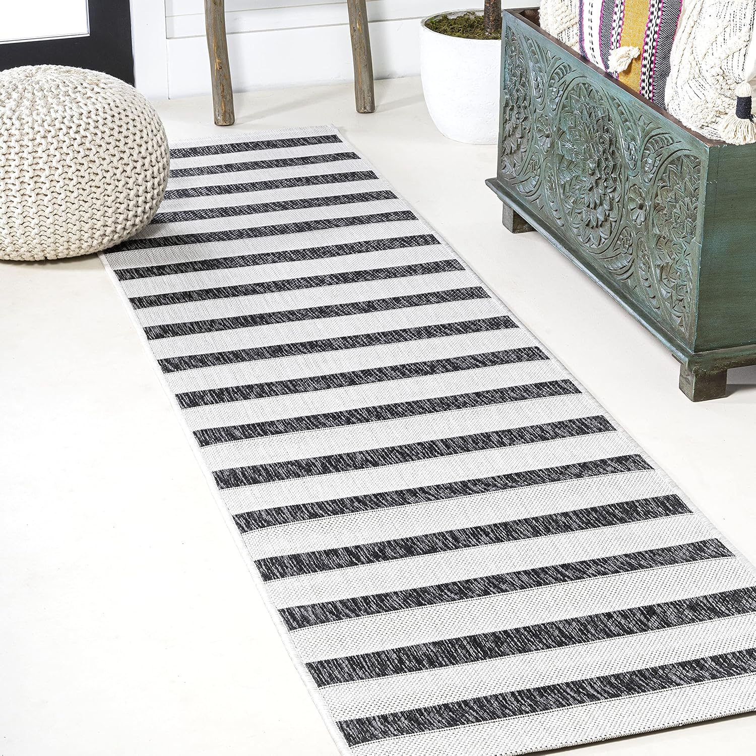 JONATHAN Y Wide Stripe Indoor Outdoor Runner Rug for High Traffic