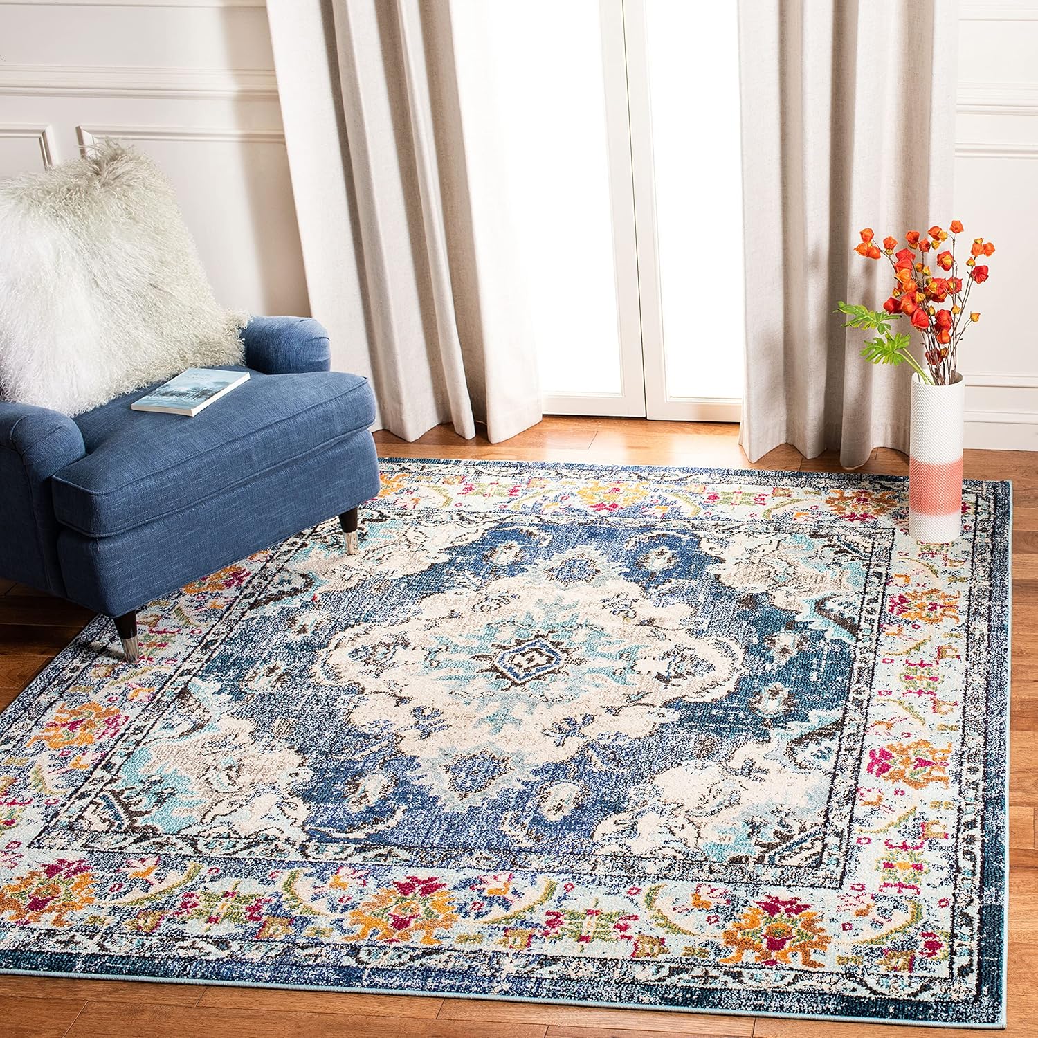 SAFAVIEH Monaco Collection Area Rug - Stylish & Durable Design