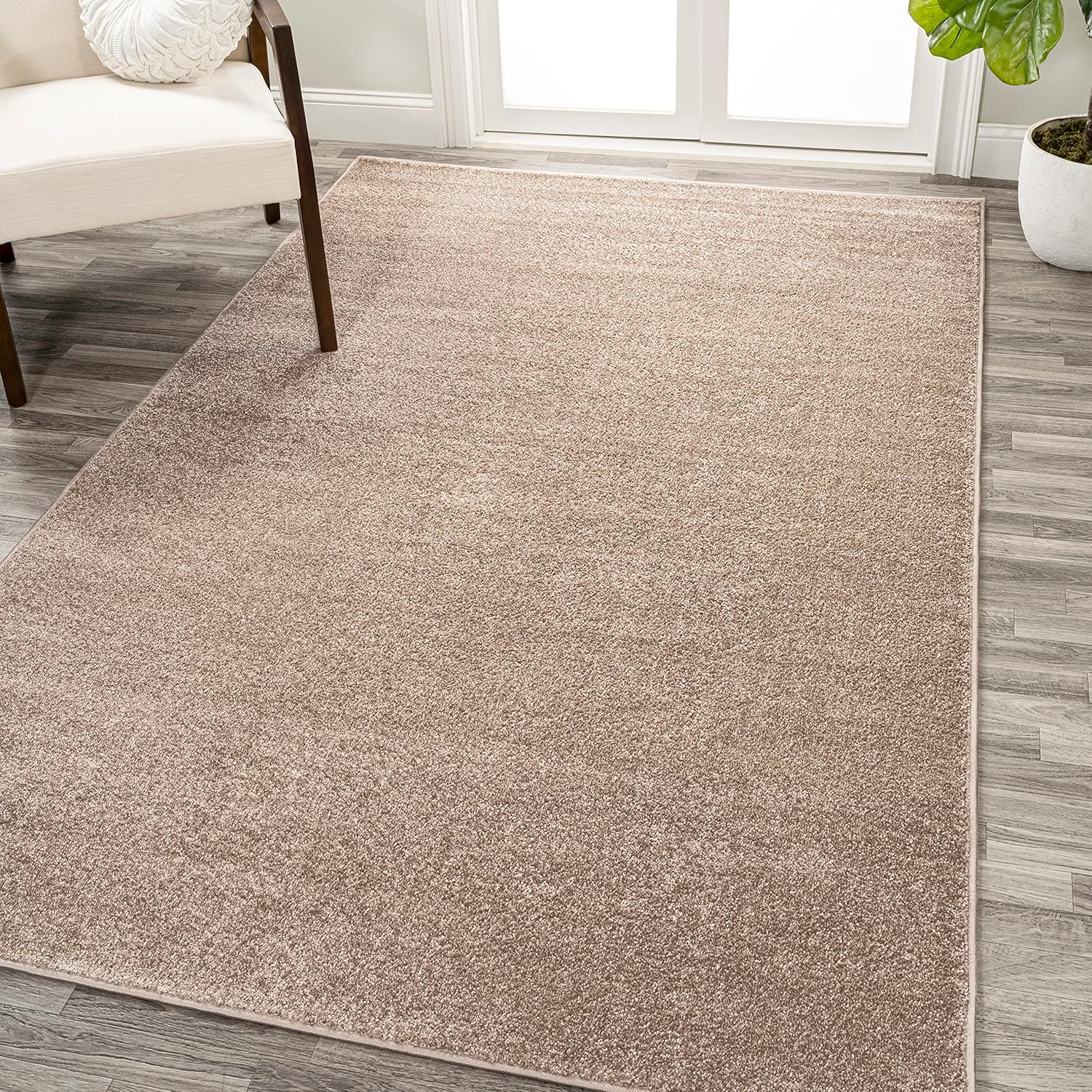JONATHAN Y Haze Solid Low-Pile Beige Indoor Area Rug 4x6