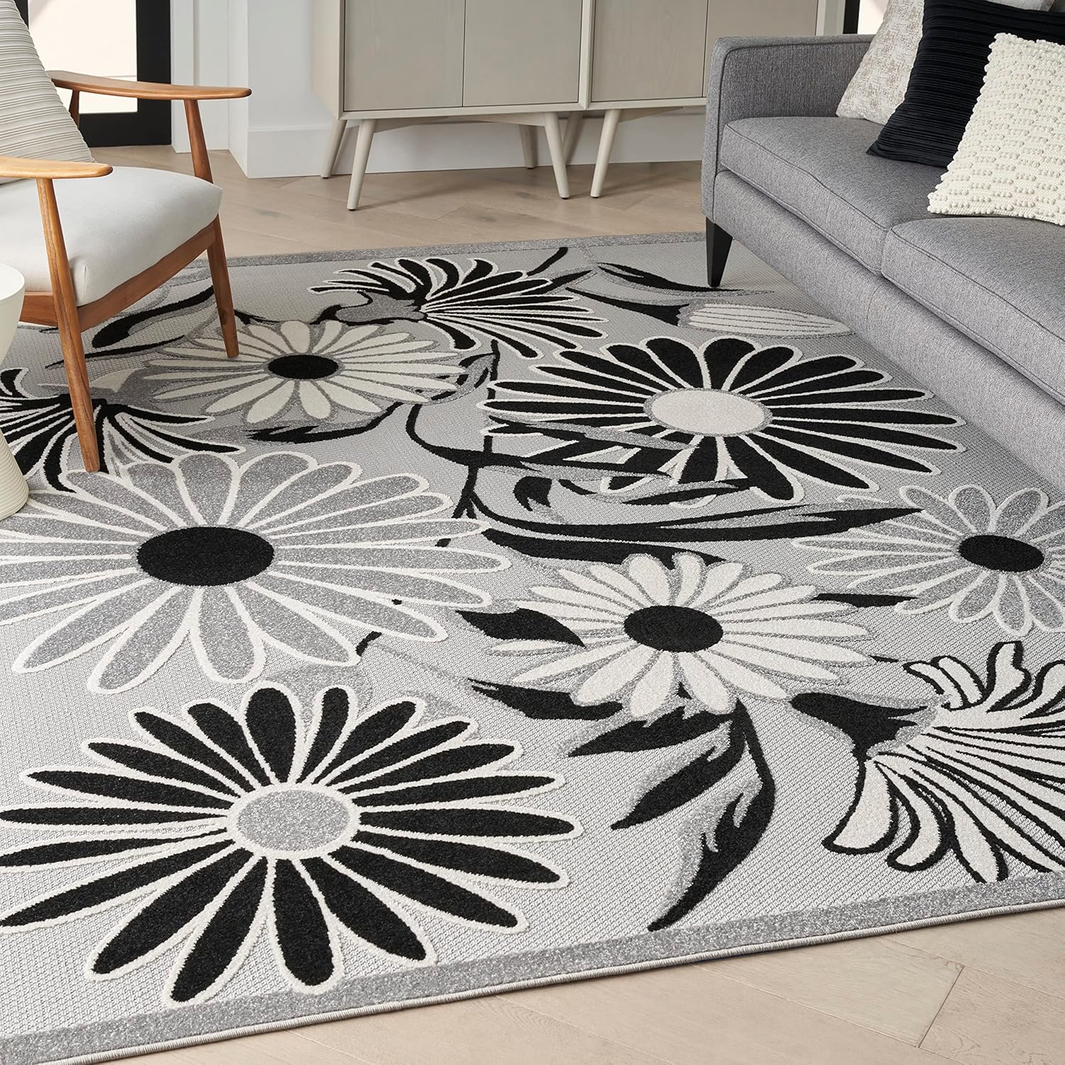 Nourison Home Aloha Indoor/Outdoor Black White Area Rug 5x7
