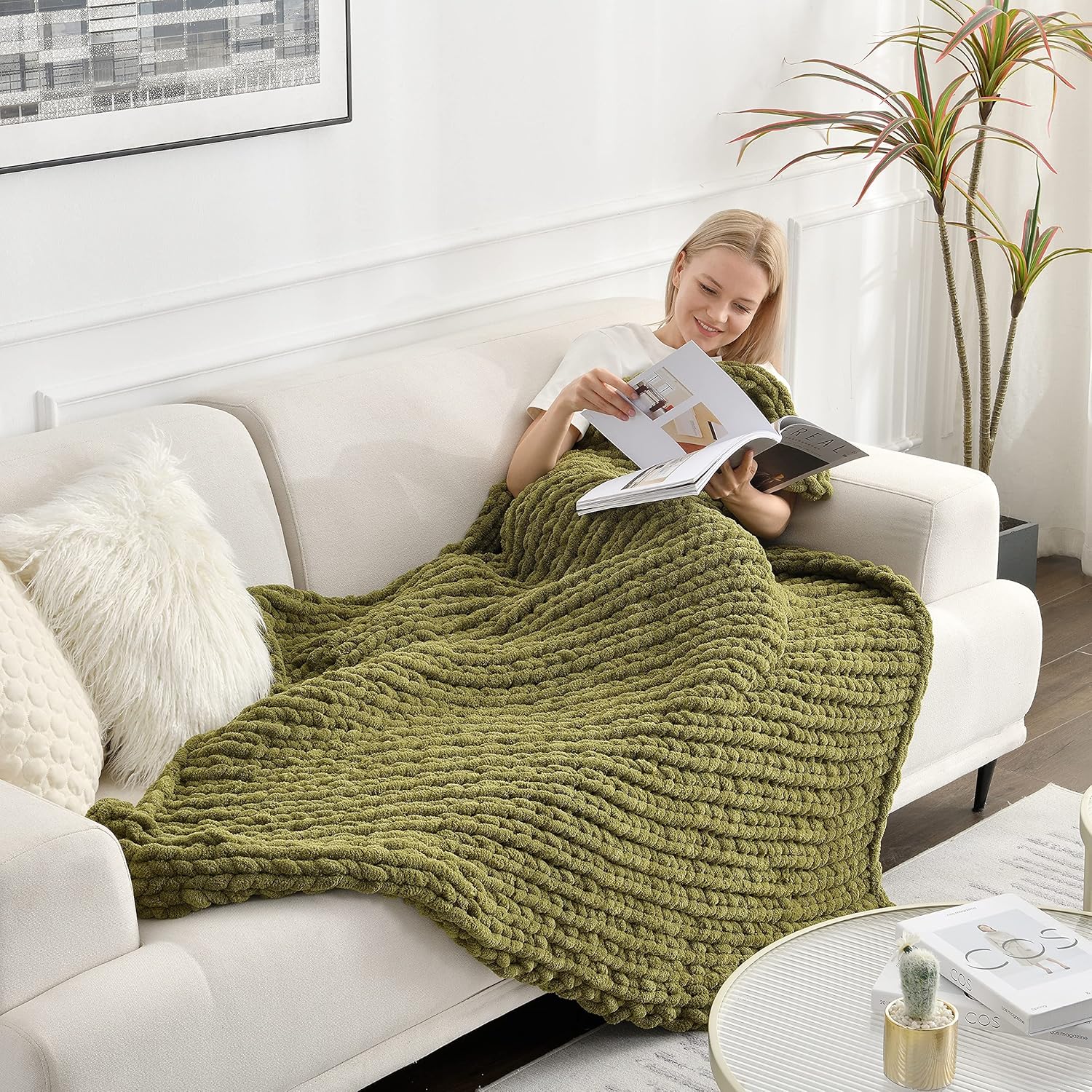 Chenille Chunky Knit Blanket Throw 5060 Inch for Cozy Comfort