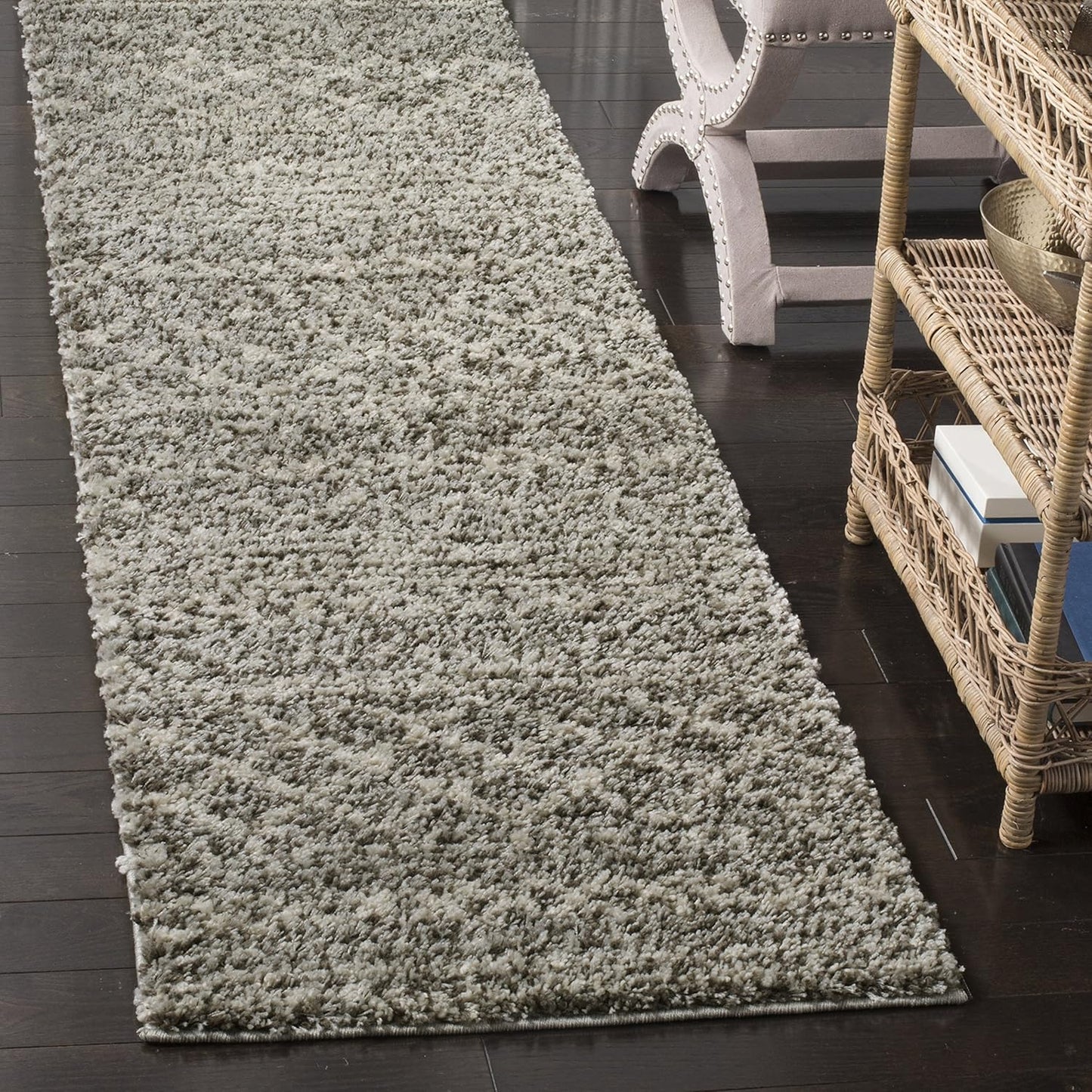 SAFAVIEH Arizona Shag Runner Rug - Stylish & Durable Design