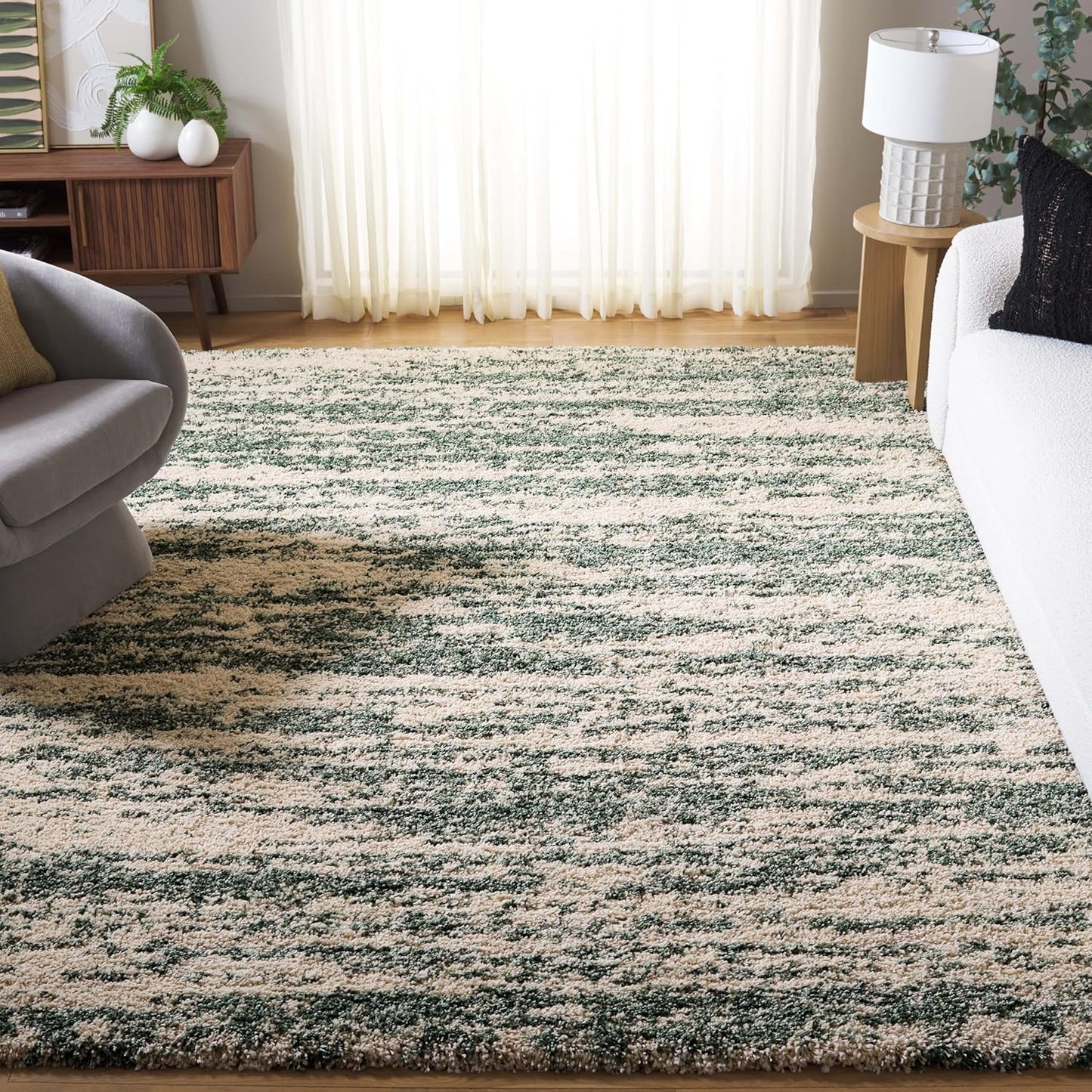 SAFAVIEH Hudson Shag Area Rug - Modern Design for Cozy Spaces