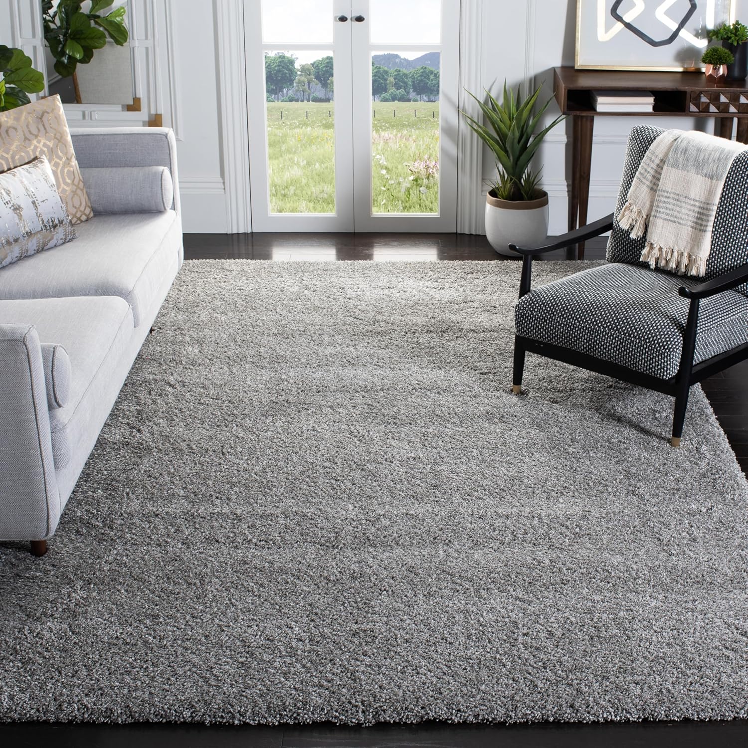 SAFAVIEH Area Rug 8x10 - California Shag Collection - Silver