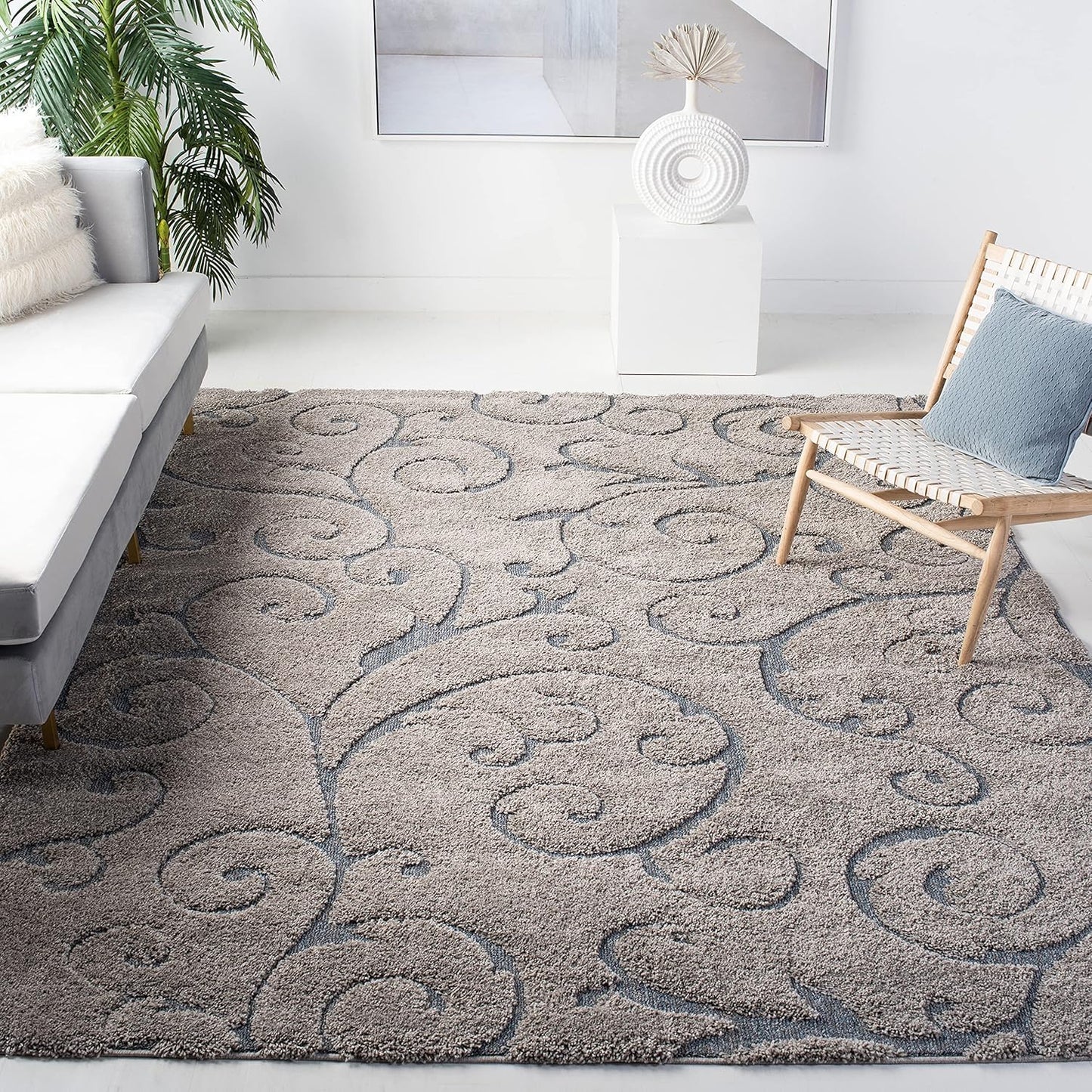 SAFAVIEH Florida Shag Collection Area Rug - Cozy & Stylish