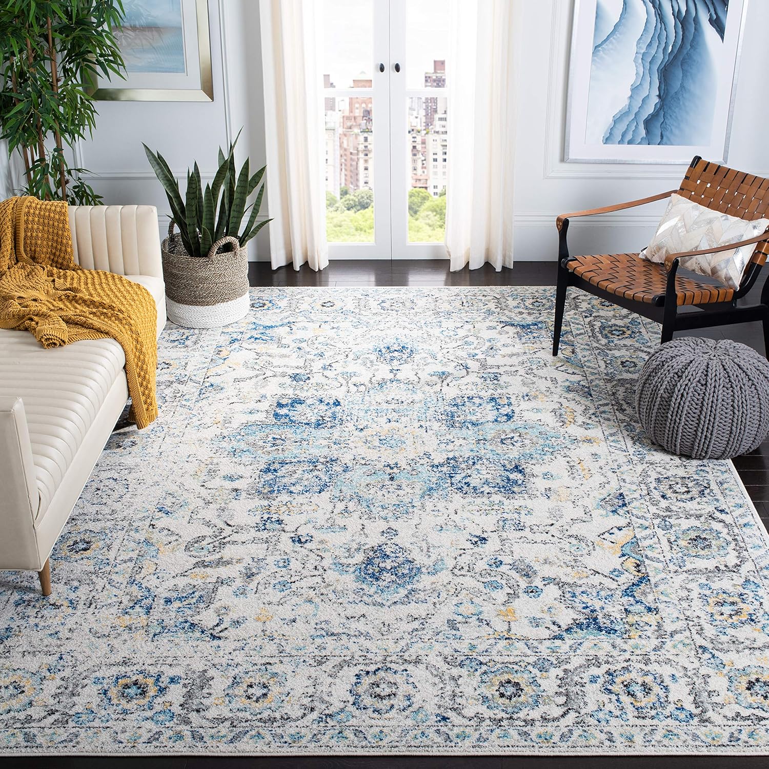SAFAVIEH Madison Collection Area Rug - Stylish & Durable Design