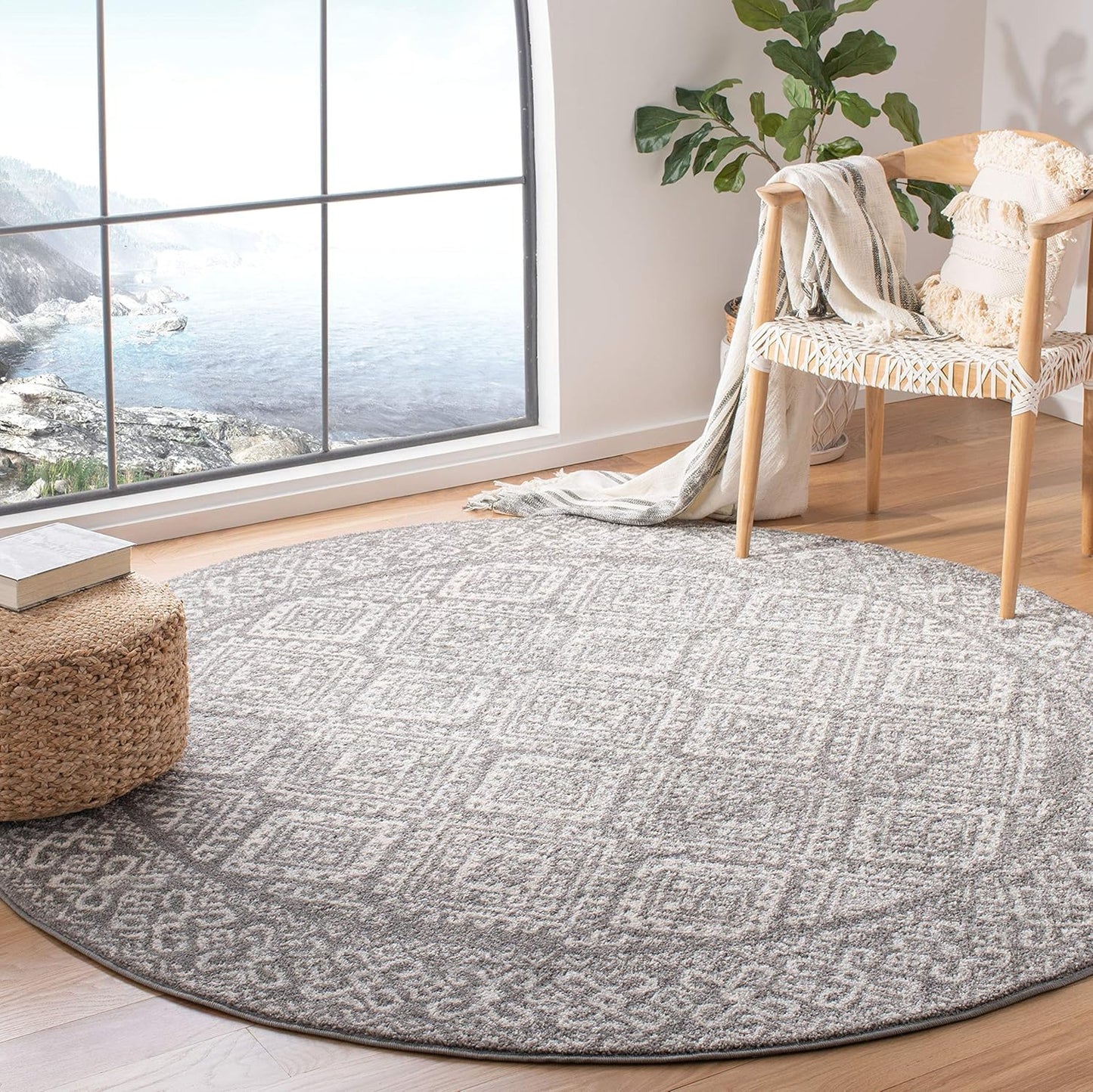 SAFAVIEH Tulum Collection Area Rug - Dark Grey & Ivory Design