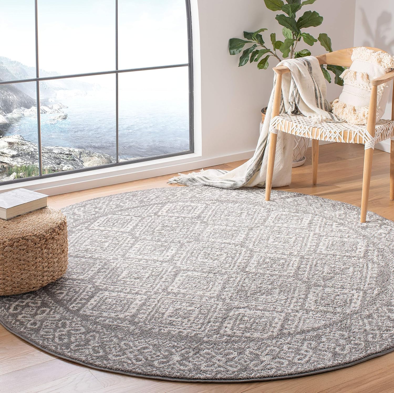 SAFAVIEH Tulum Collection Area Rug - Dark Grey & Ivory Design