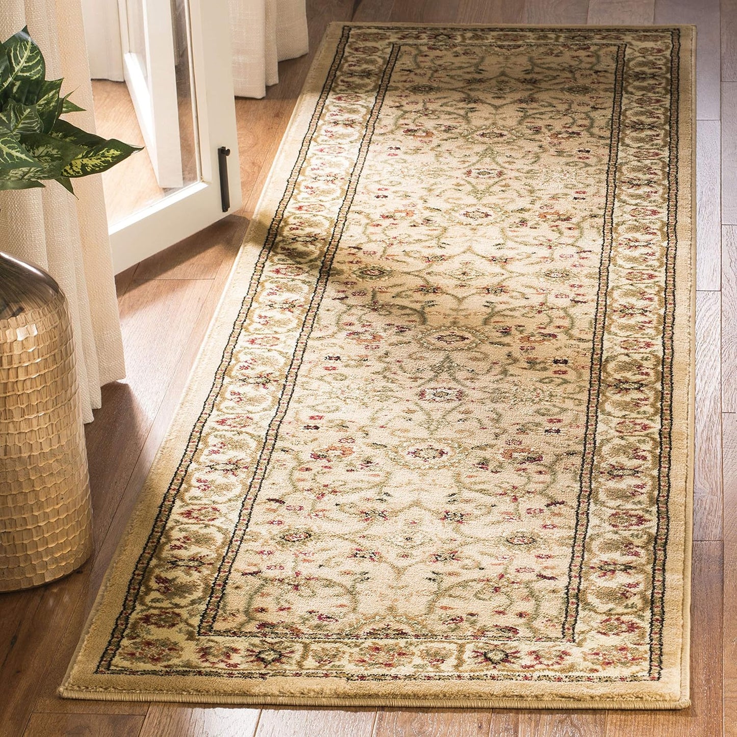 SAFAVIEH Lyndhurst Collection Runner Rug - Traditional Design