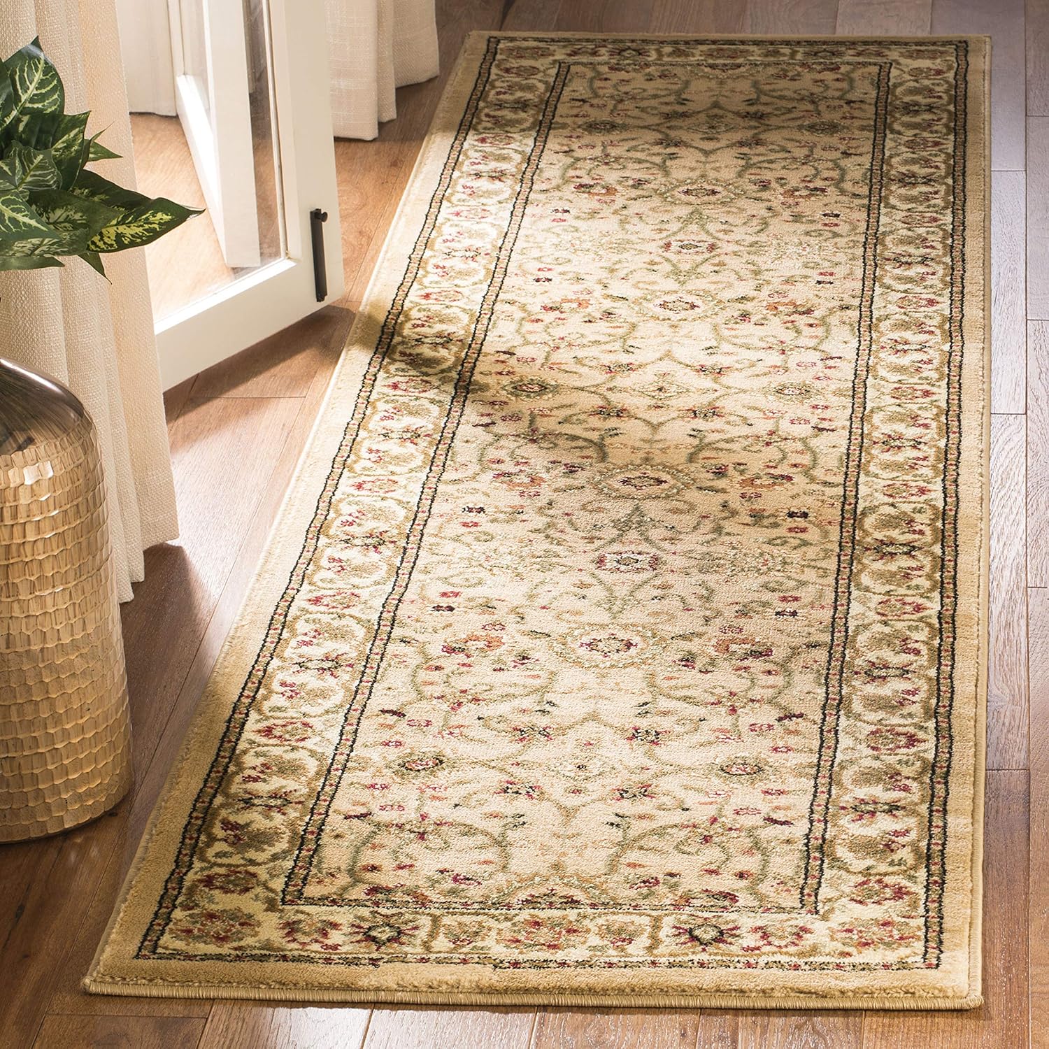 SAFAVIEH Lyndhurst Collection Runner Rug - Traditional Design