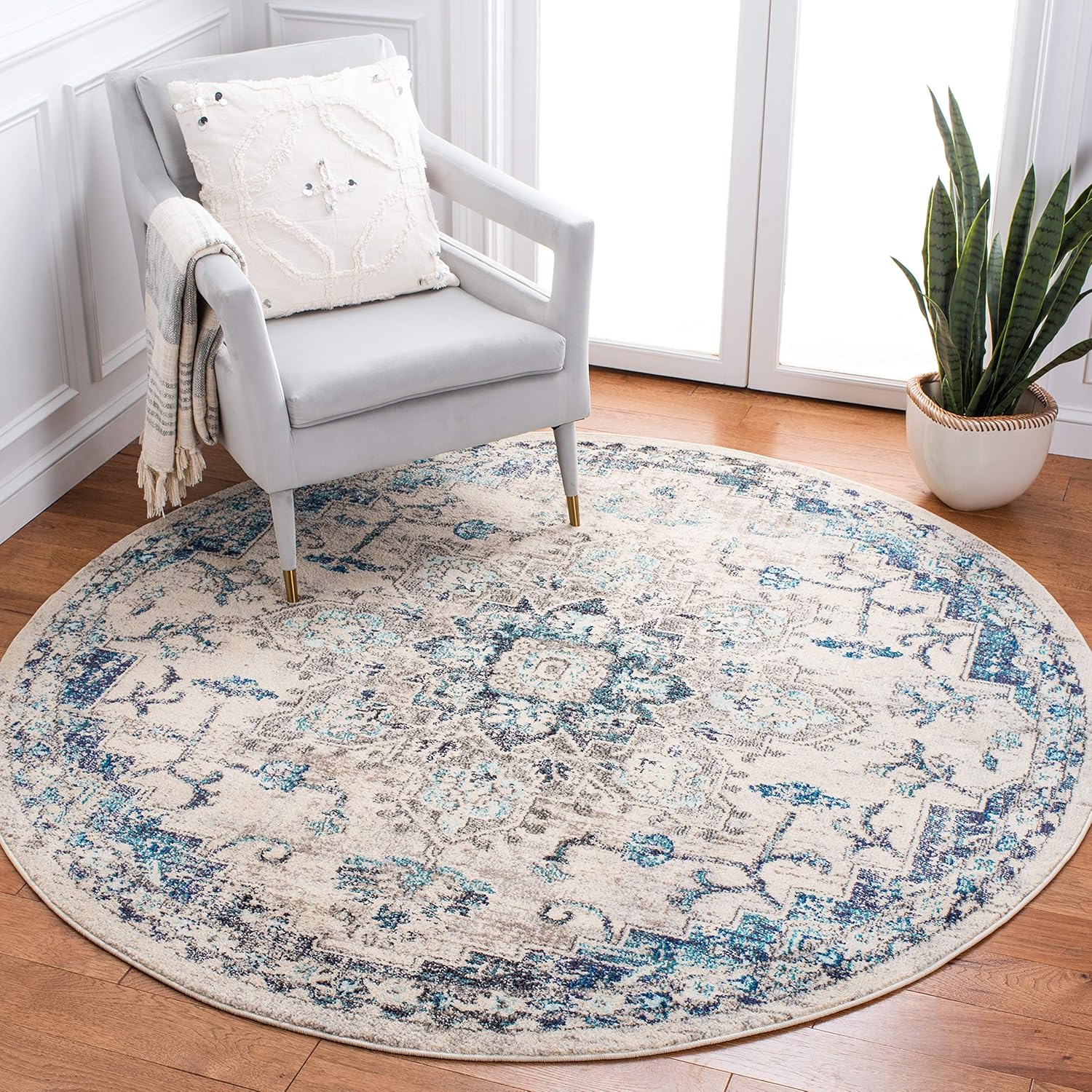 SAFAVIEH Madison Collection Area Rug - 5ft Round, Ivory & Grey