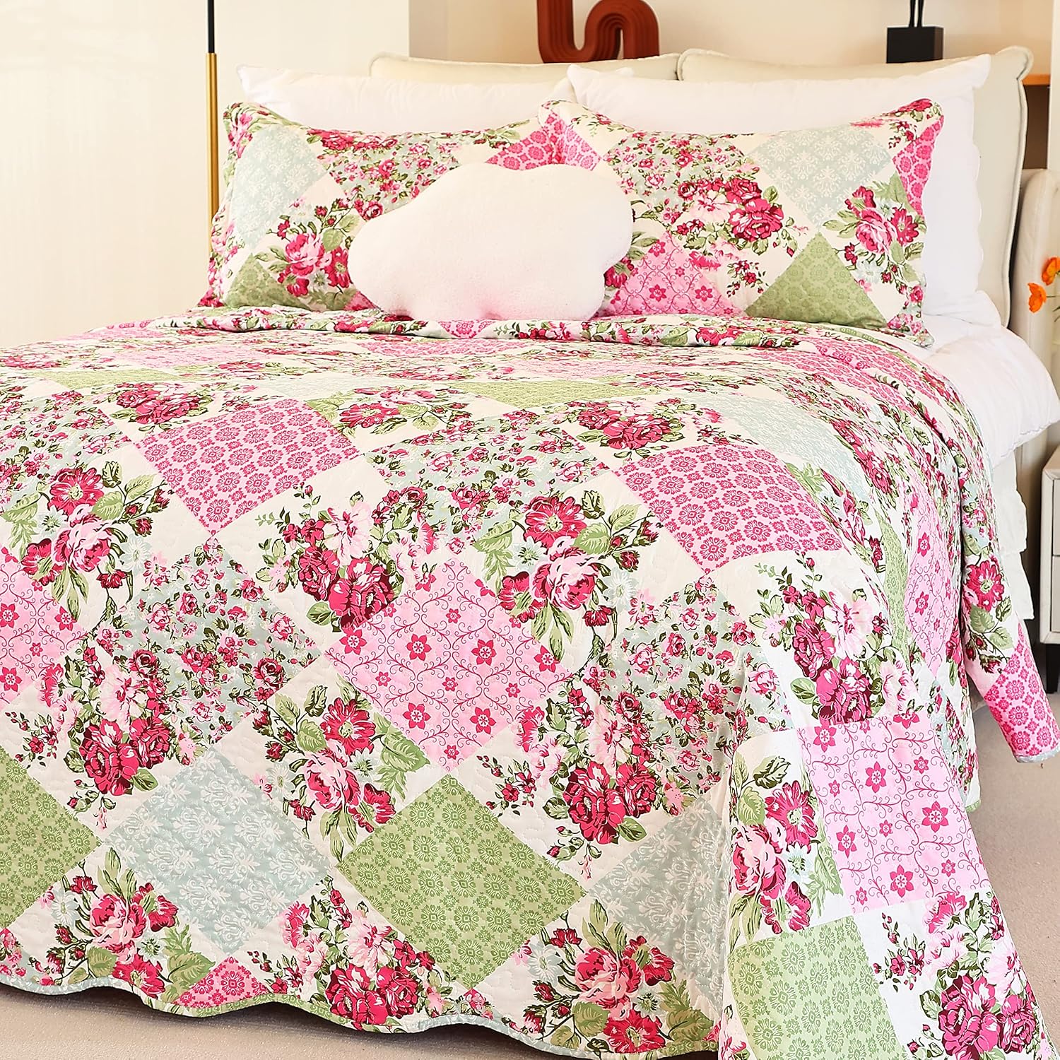 Cmfshape Summer Floral Queen Quilted Bedspread for Cozy Nights