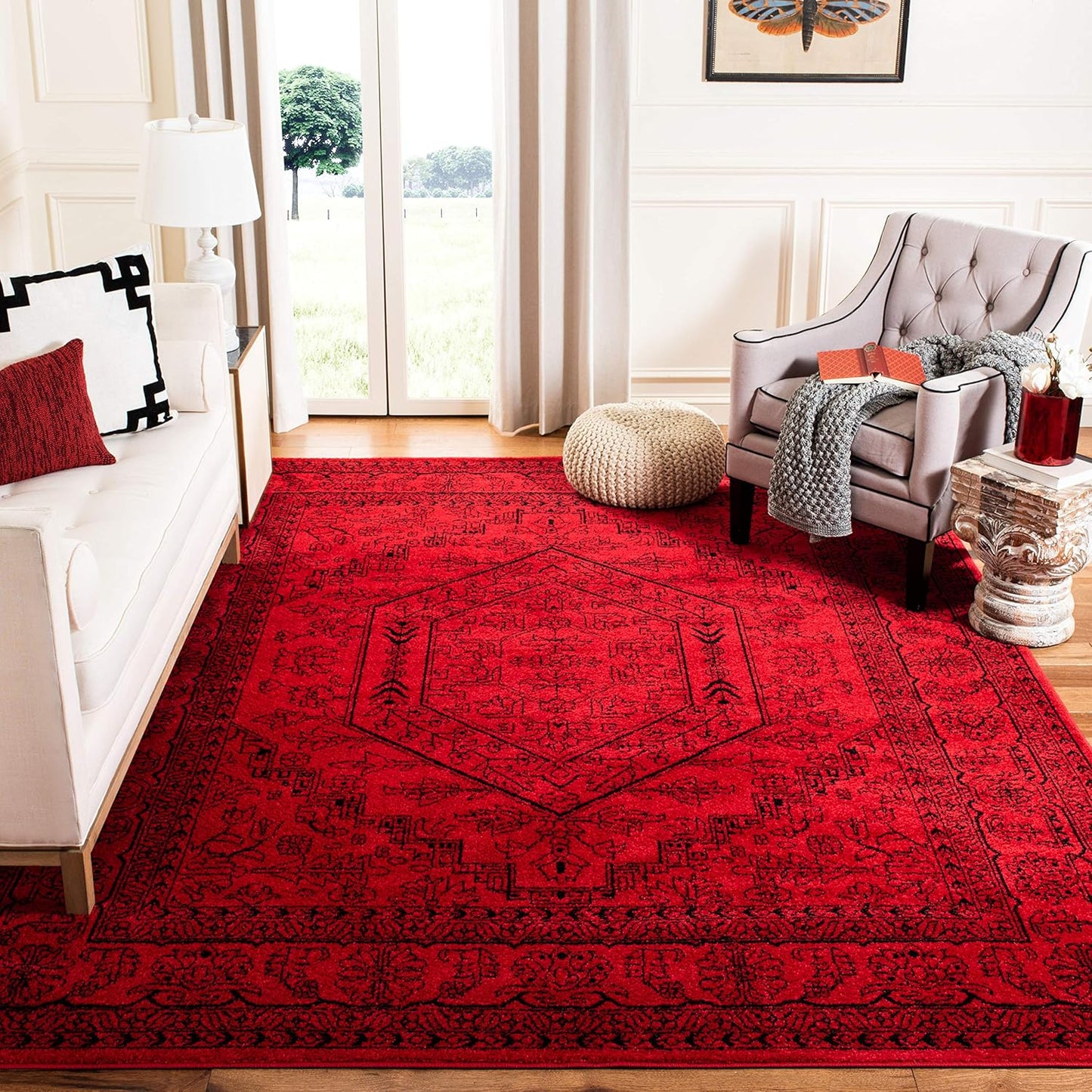 SAFAVIEH Adirondack Collection Area Rug - 8ft Square, Red & Black